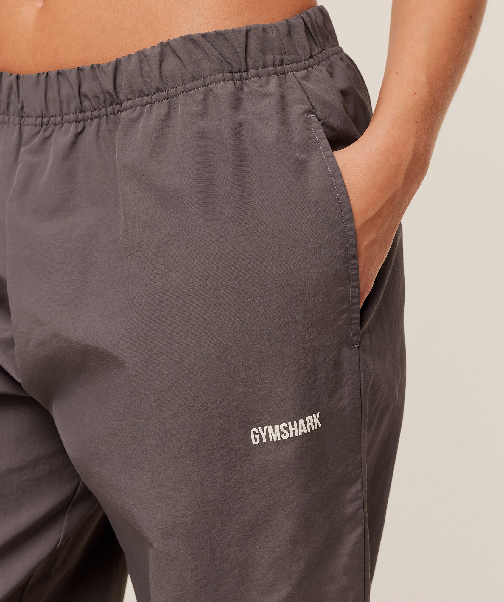 Women's Gymshark Woven Track Pant Cool Brown