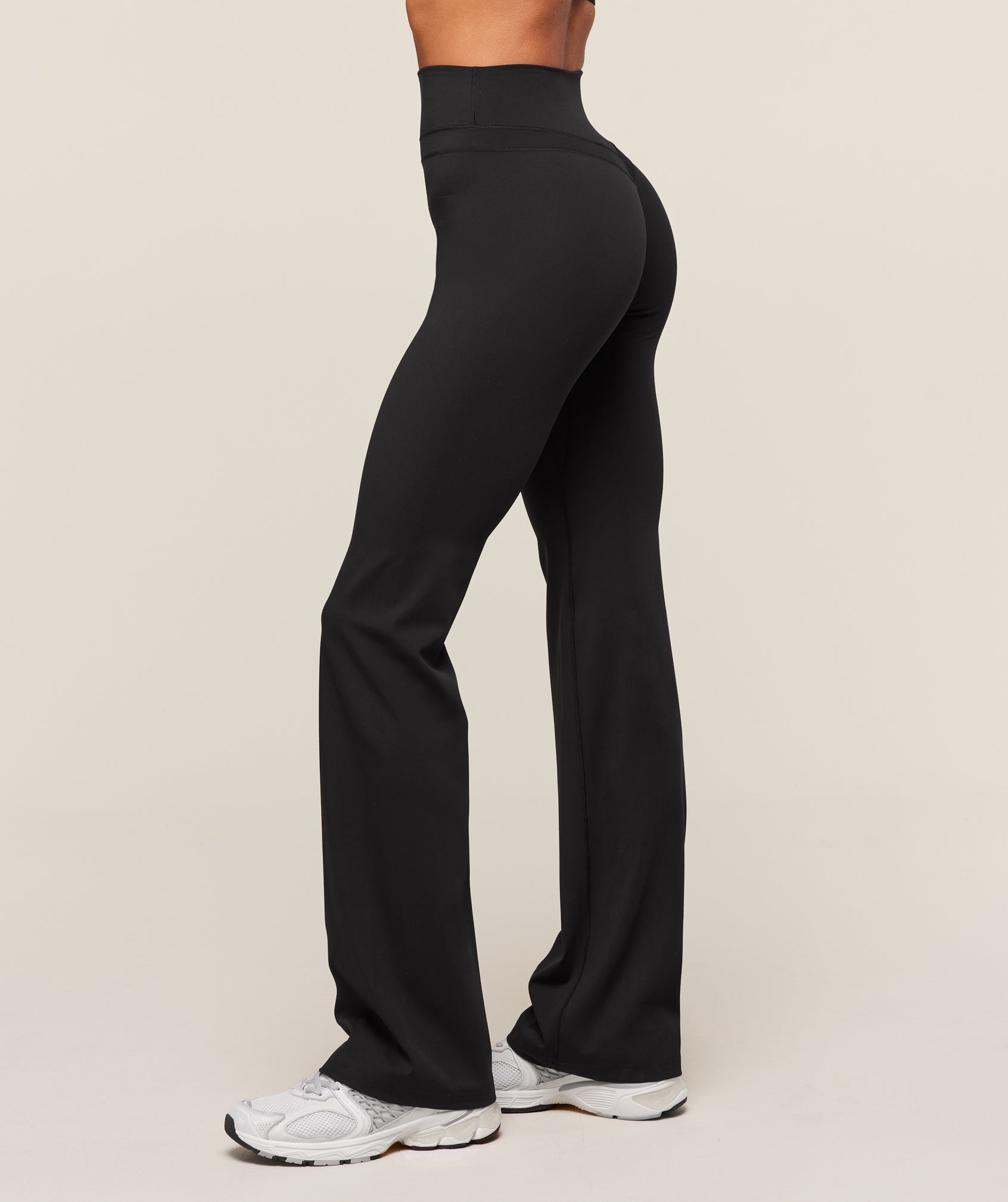 Women's Gymshark Whitney Tall Flared Legging Black