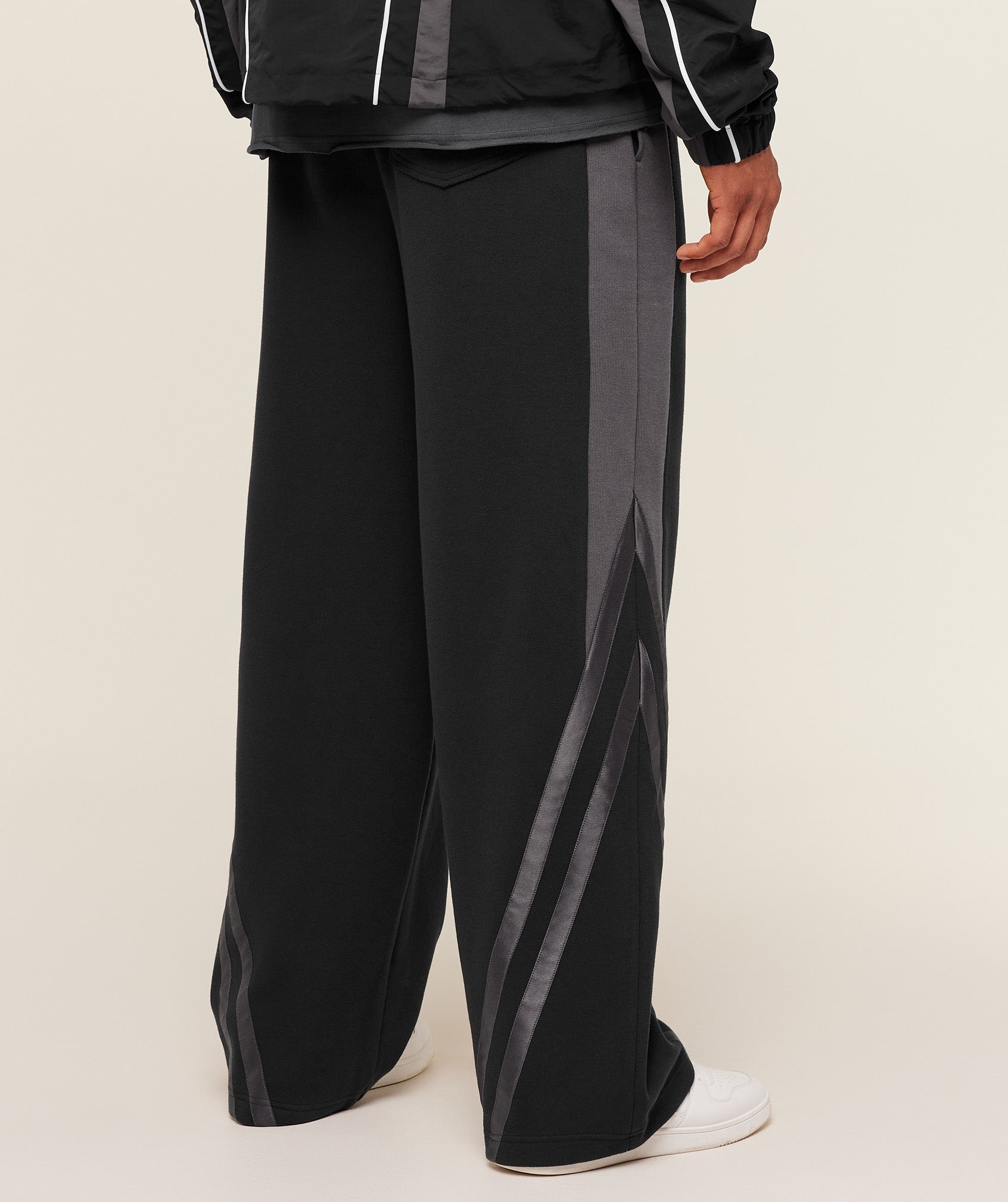 Gymshark Gymshark X Carlos Belcast Track Pant Gs Black