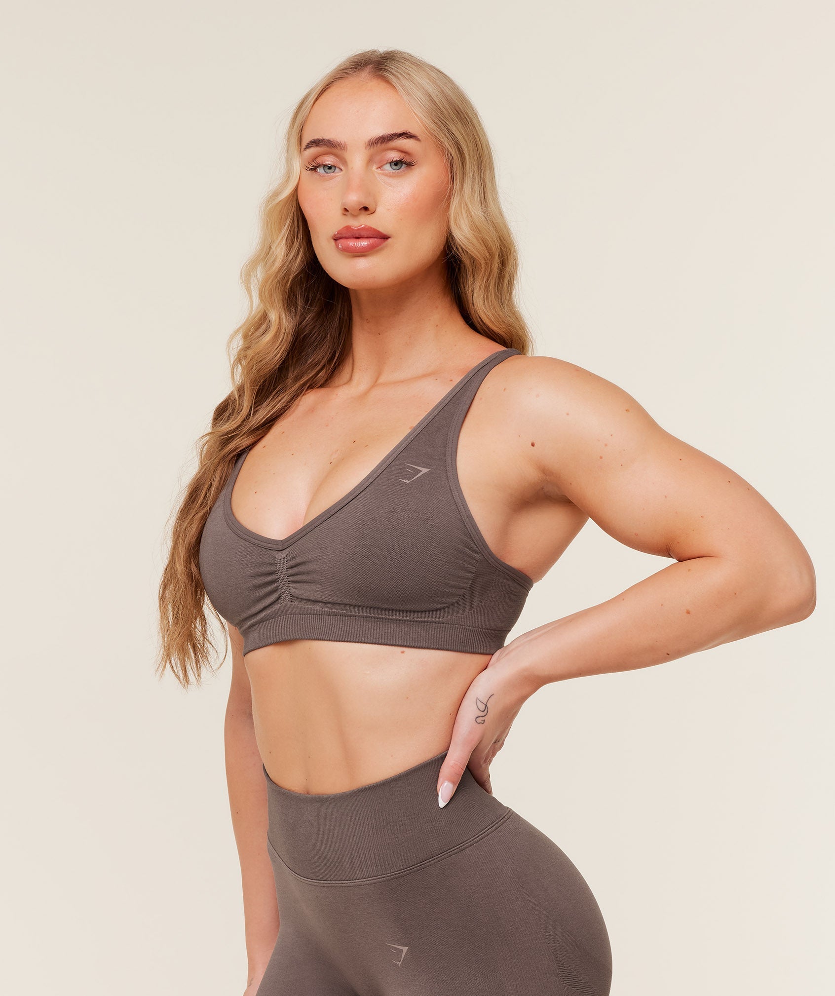 Women's Gymshark Lift Seamless Sports Bra Cool Brown