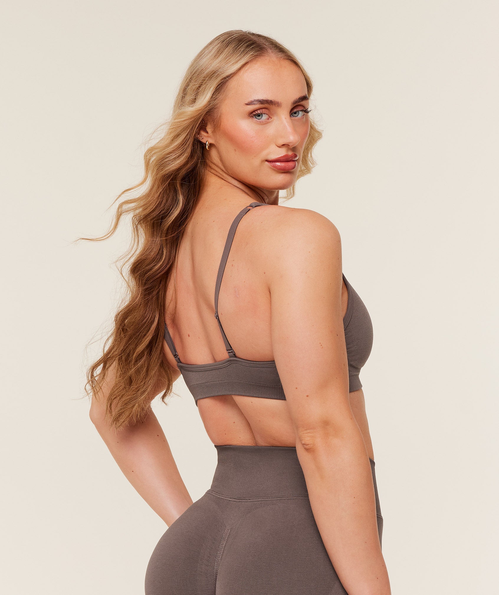 Women's Gymshark Lift Seamless Sports Bra Cool Brown