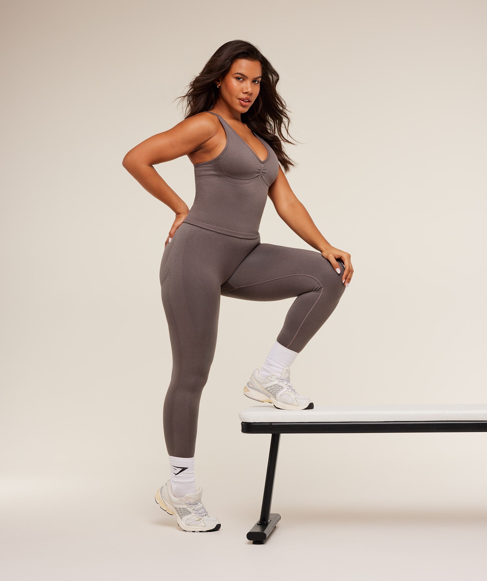 Women's Gymshark Lift Seamless Tank With Shelf Cool Brown