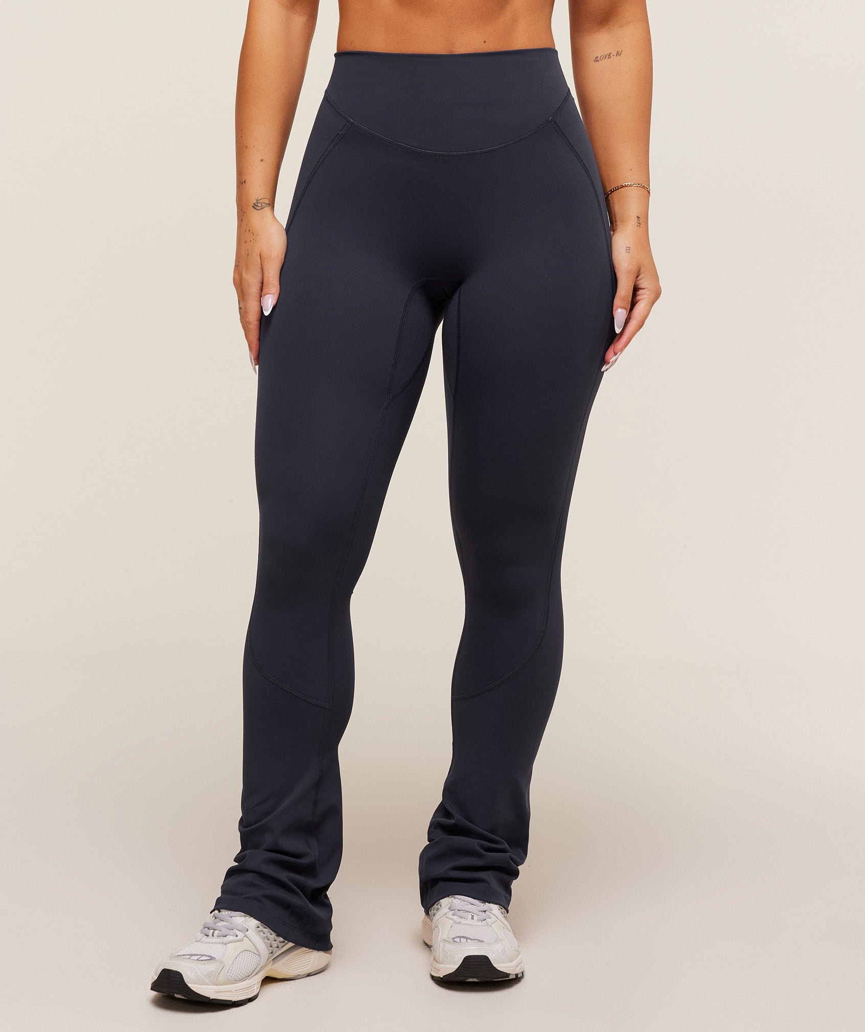 Women's Gymshark Lifting Dipped Waistband Flared Leggings Heavy Blue