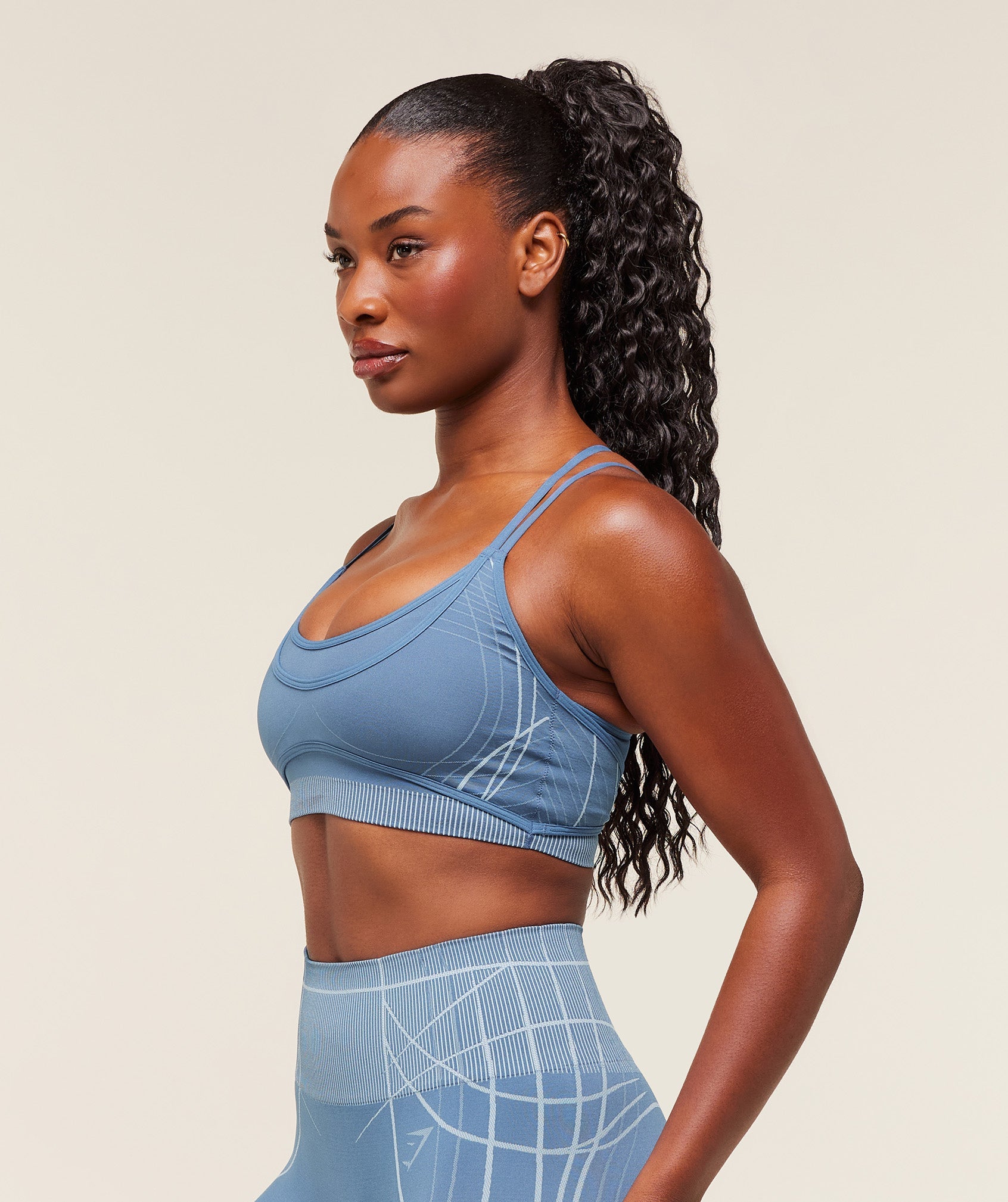 Women's Gymshark Apex Seamless Strappy Sports Bra Worn Blue