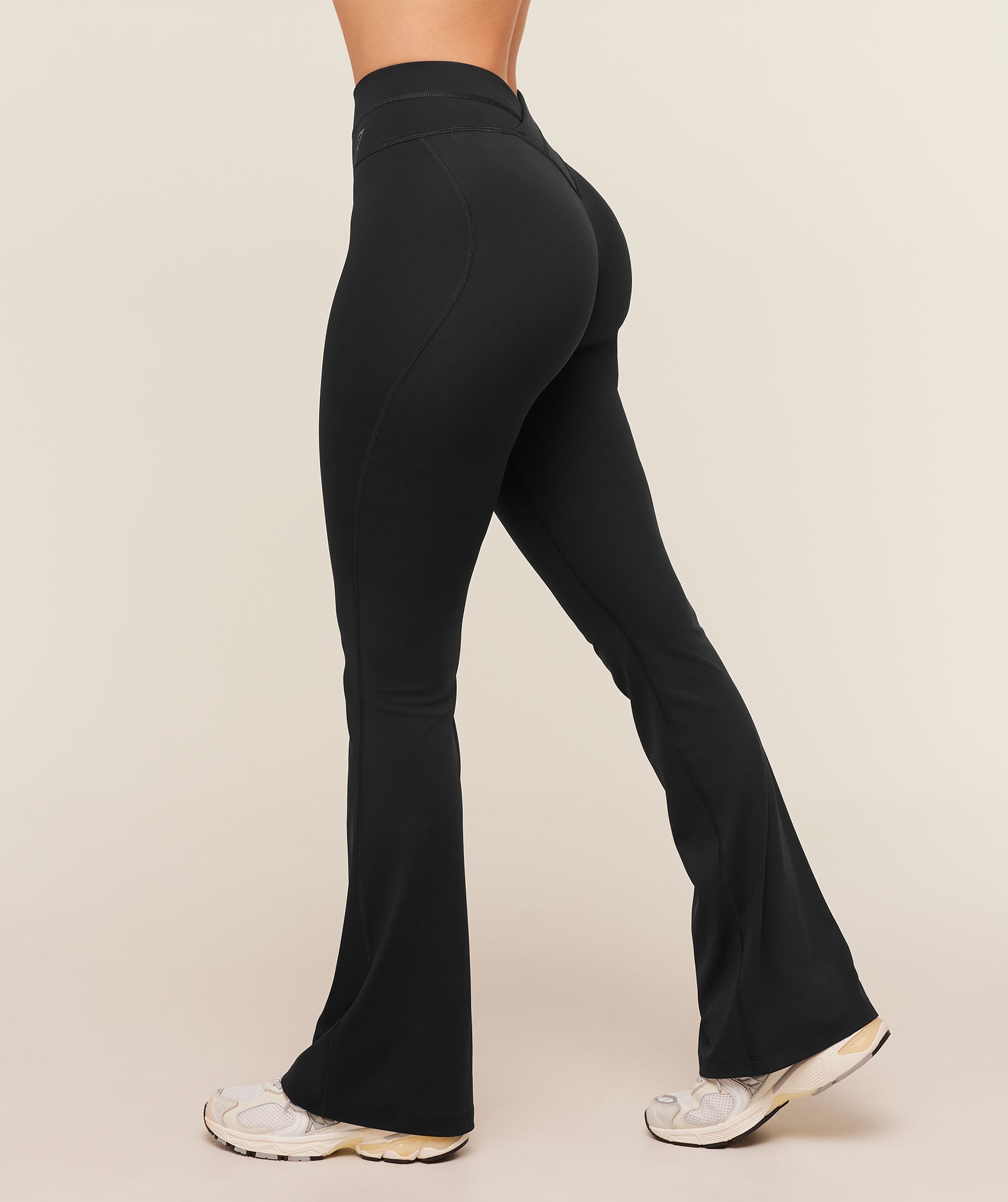Women's Gymshark Crossover Back Flared Leggings Black