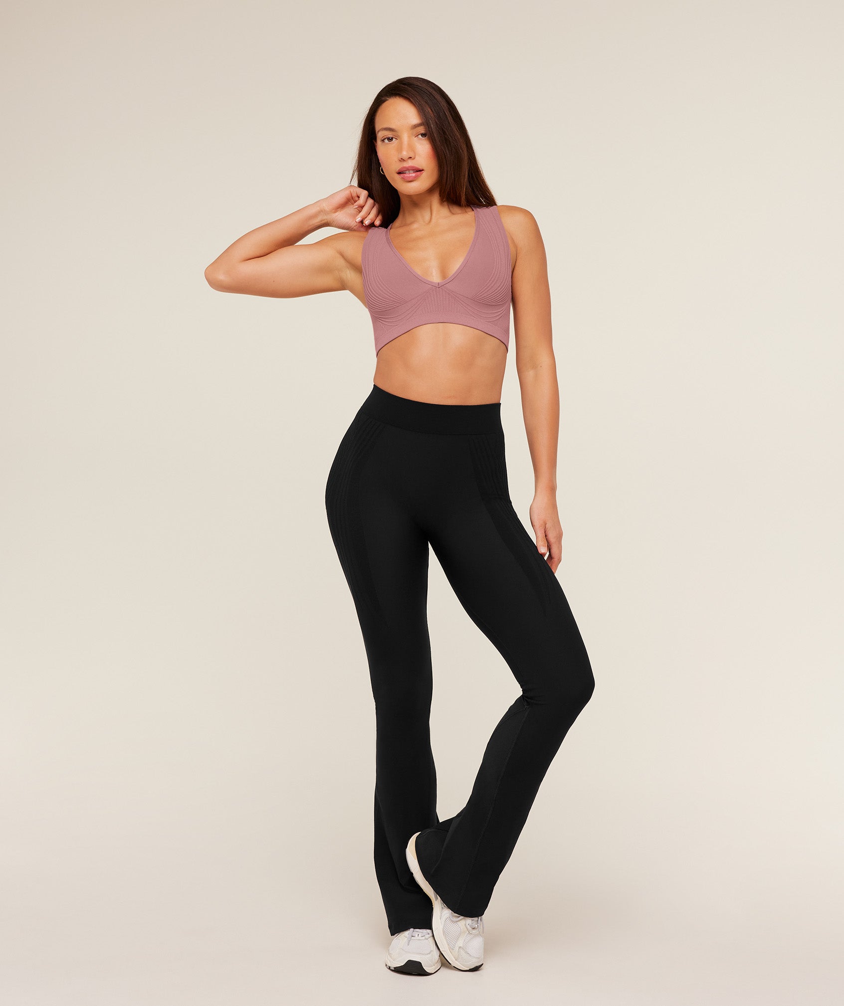 Women's Gymshark Luxe Light Support Sports Bra Calm Pink