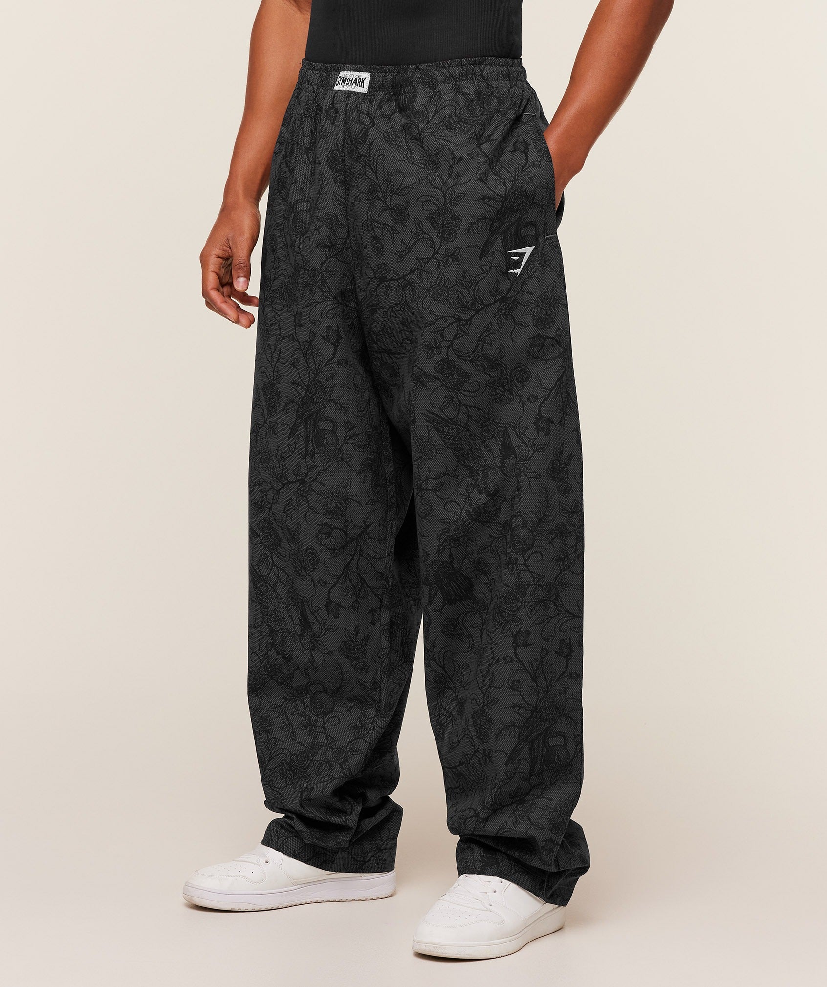 Gymshark Straight Leg Pumper Pants Black