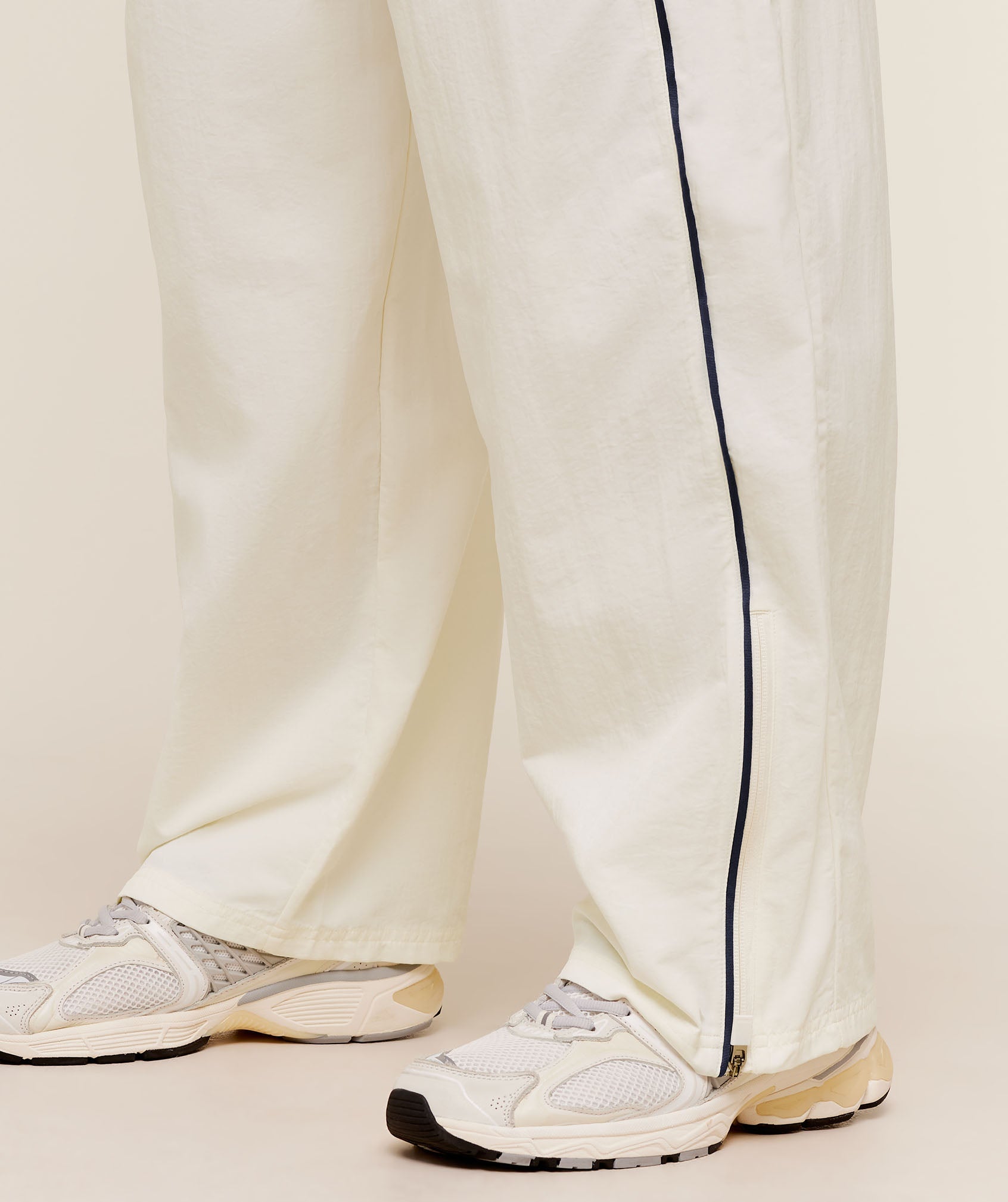 Women's Gymshark To From Pants Soft White