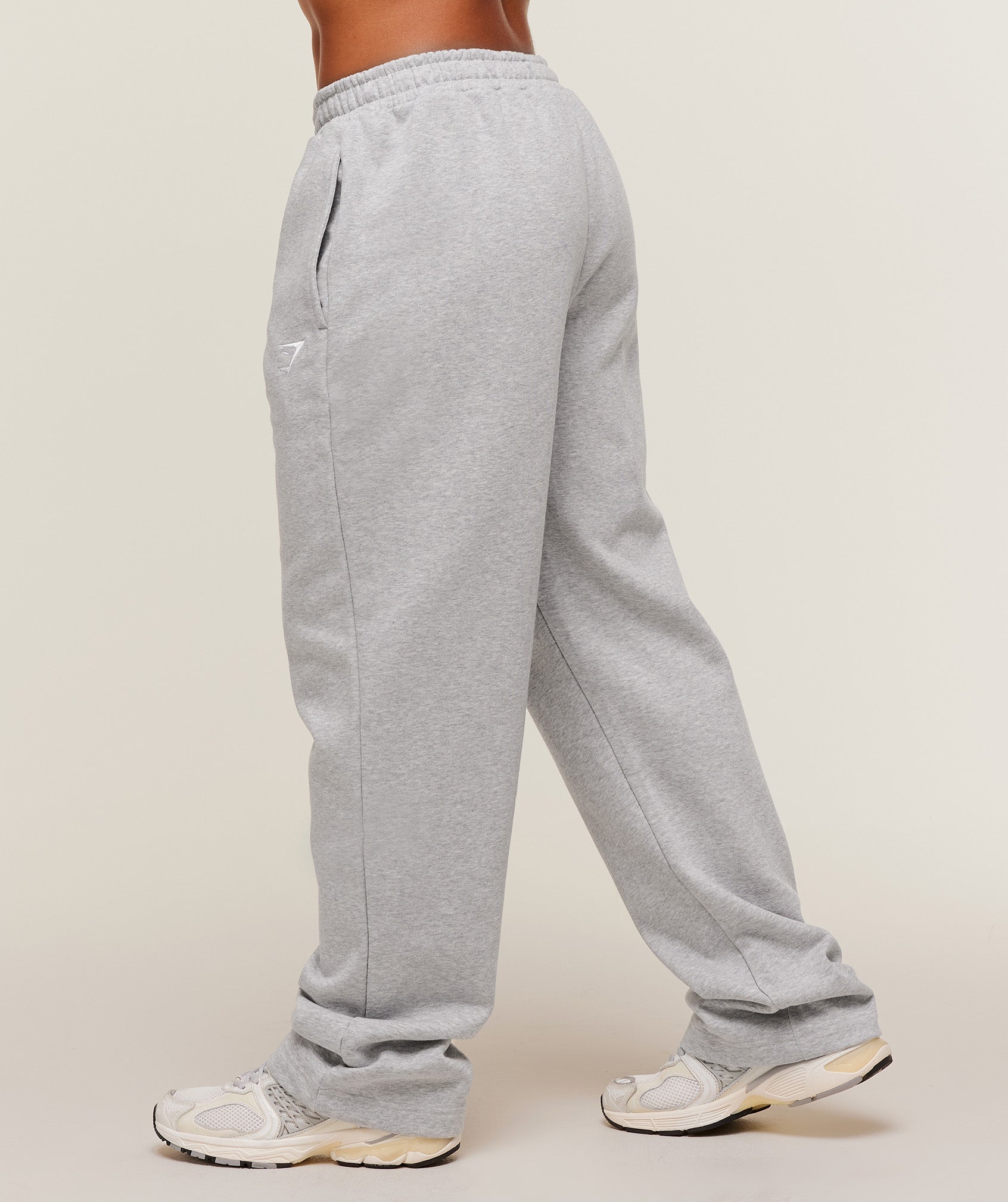 Women's Gymshark Training Fleece Straight Leg Short Pants Light Grey Core Marl