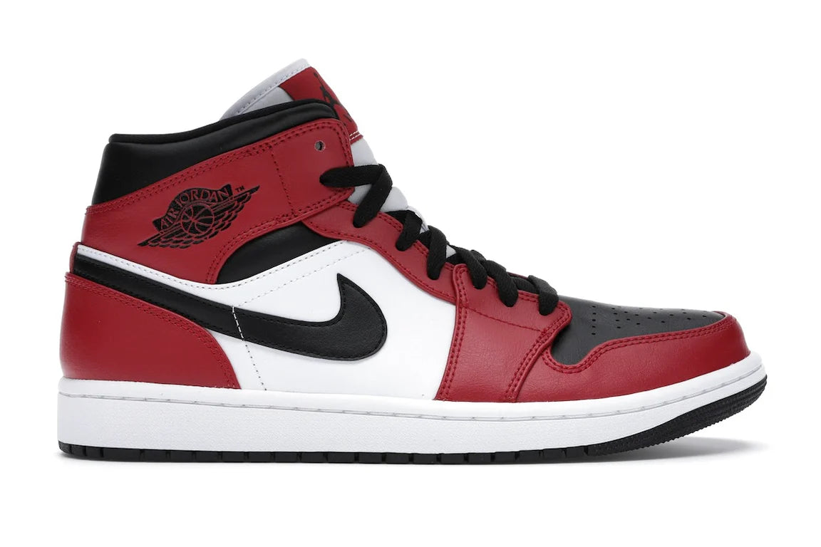 Jordan 1 Mid
Chicago Toe