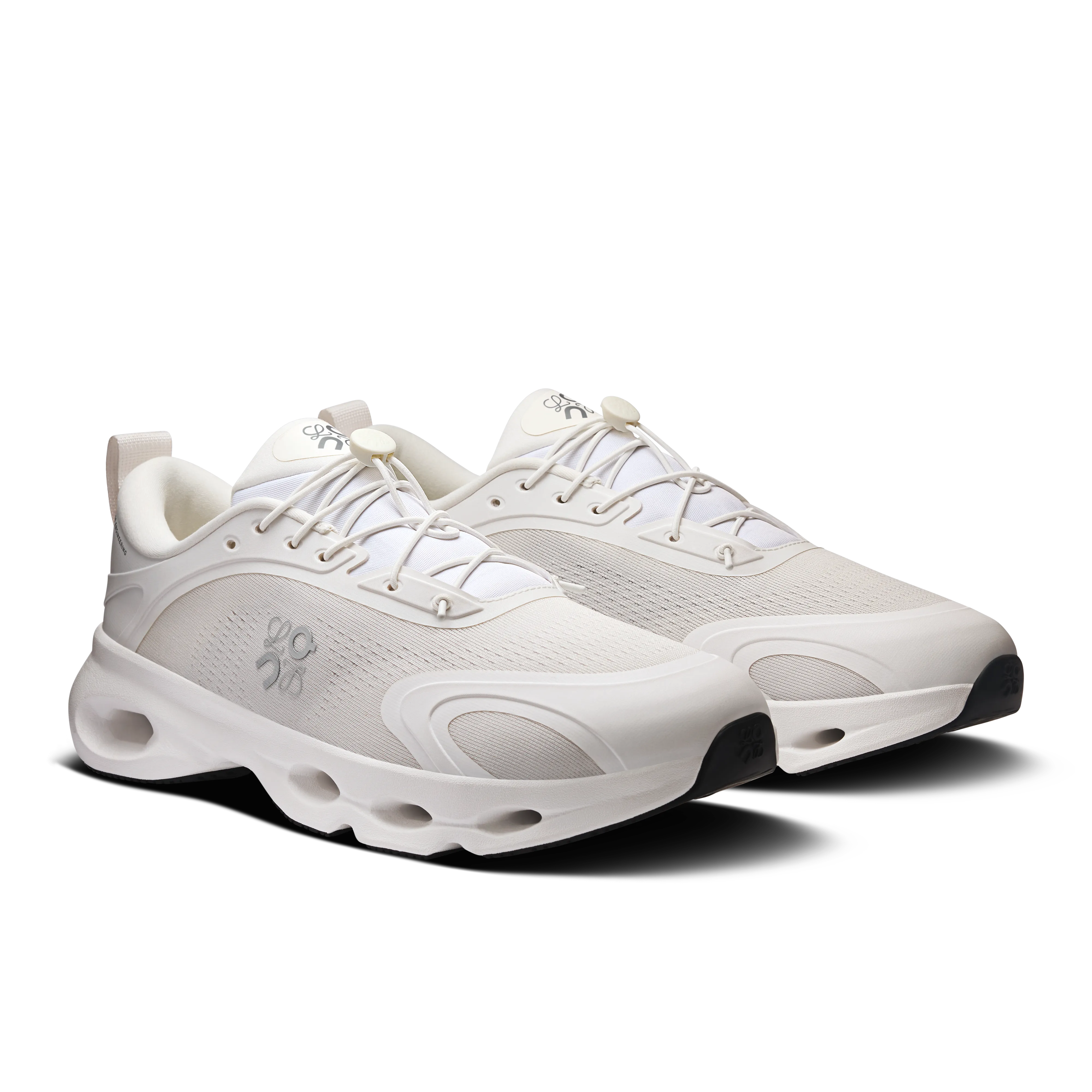 On Running Cloudsolo LOEWE White | Light Grey