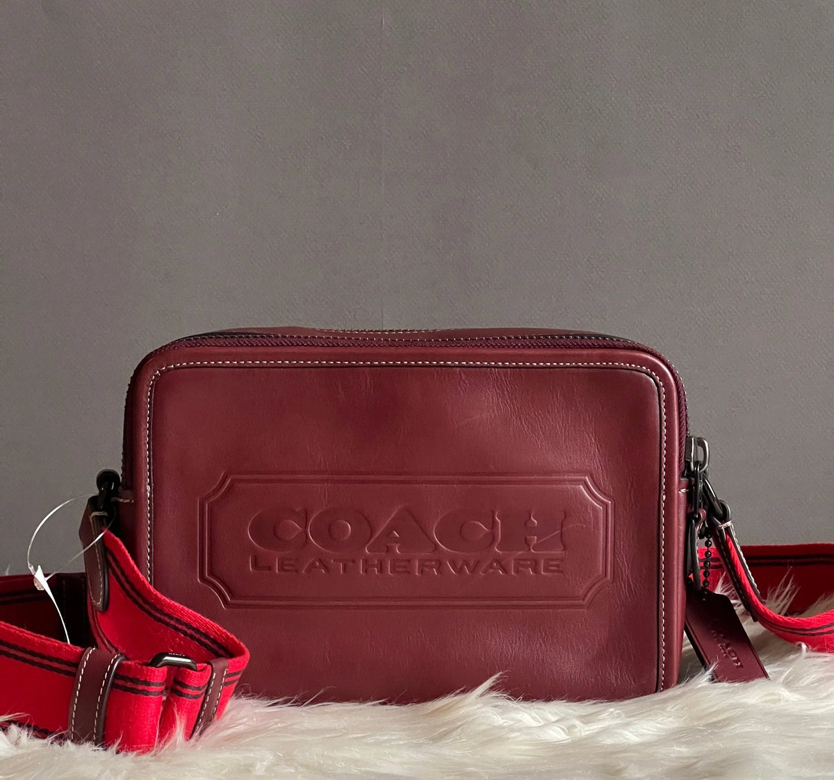 Club De Mode Coach Charter Crossbody 24 With Coach Badge