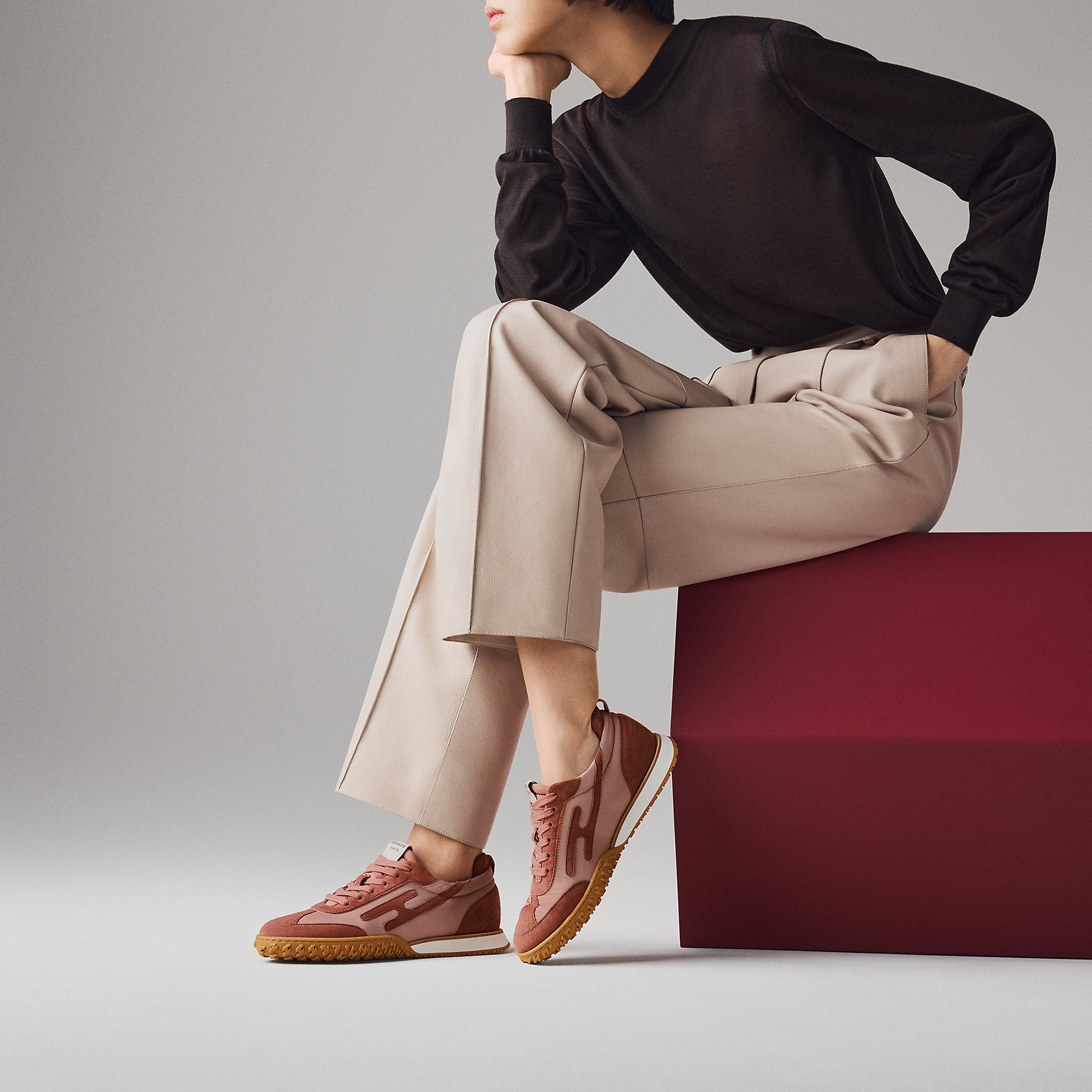 Hermes Jet Sneaker Rose Antique