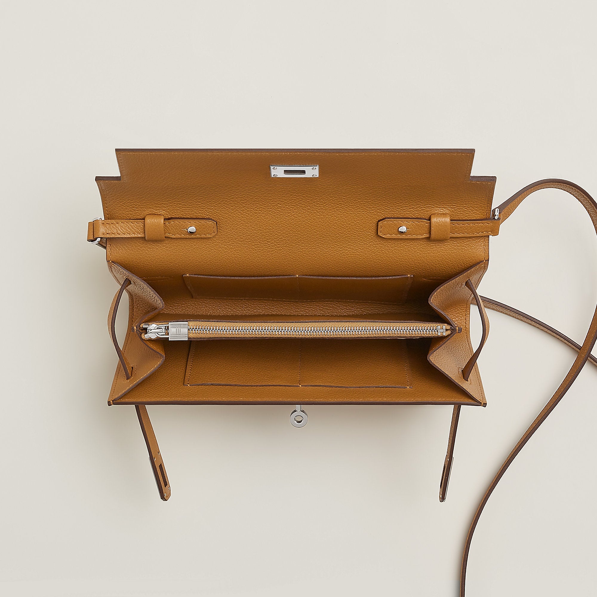 Hermes Kelly Classique To Go Wallet Caramel