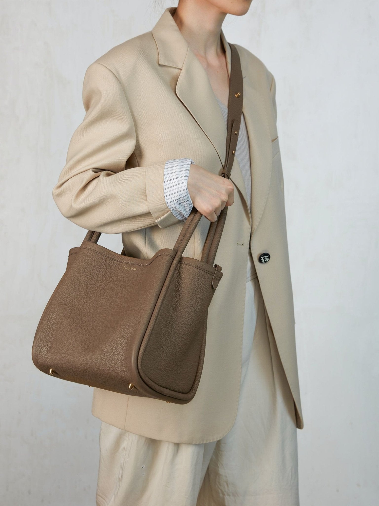 Songmont Large Song Bag Taupe