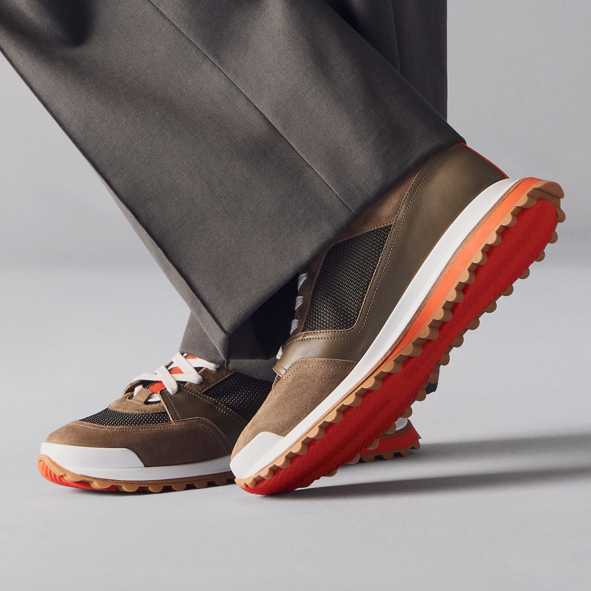Hermes Leader Sneaker Toupe