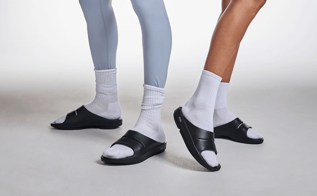 Oofos Women's Slide Black