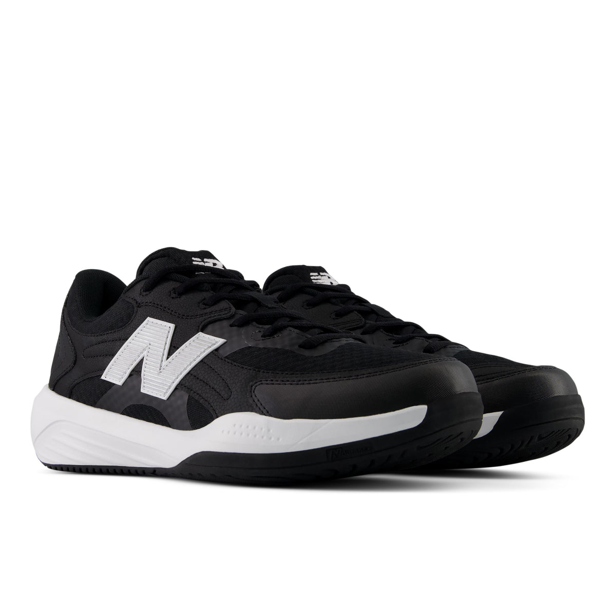 New Balance 696v7 Black