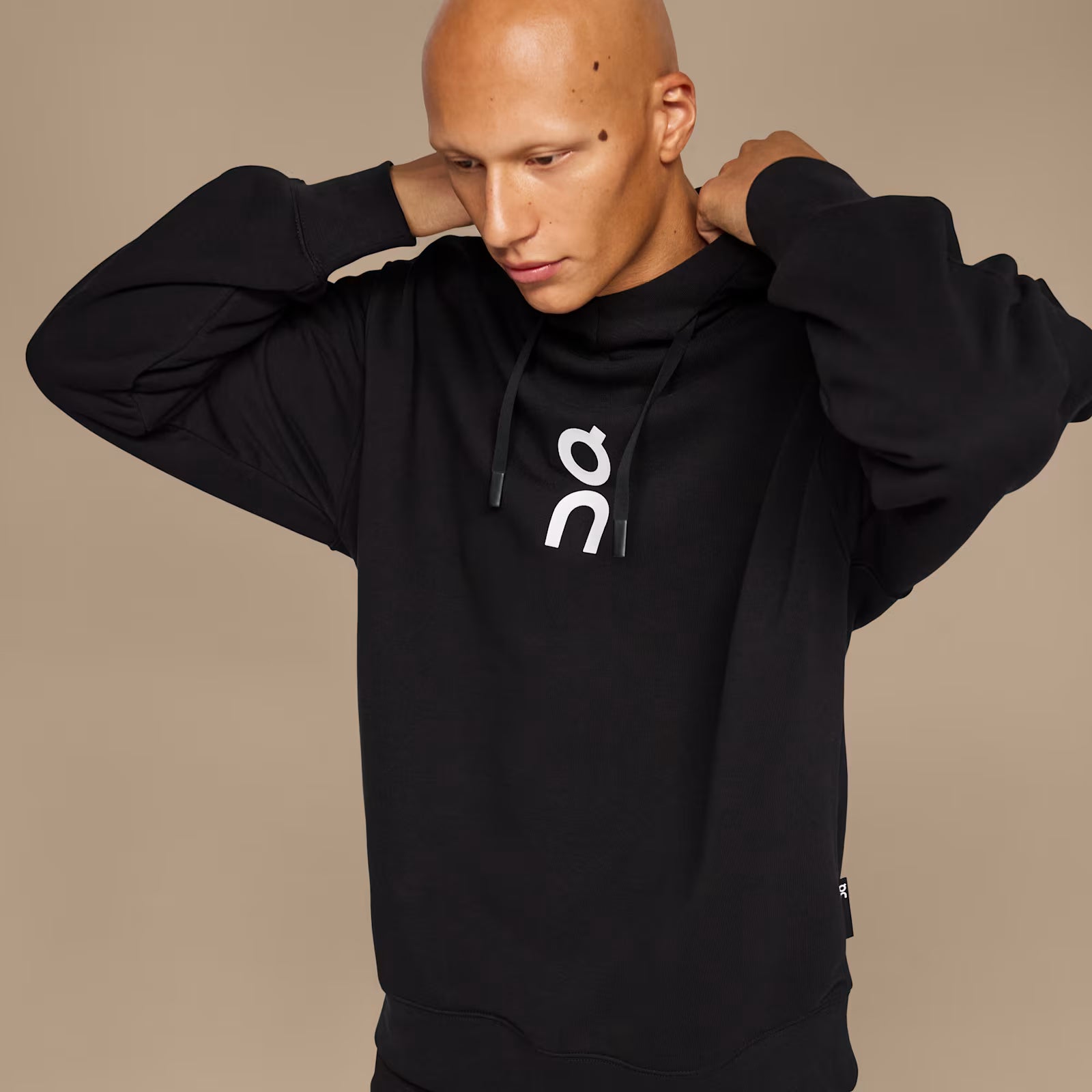 On Club Hoodie Black