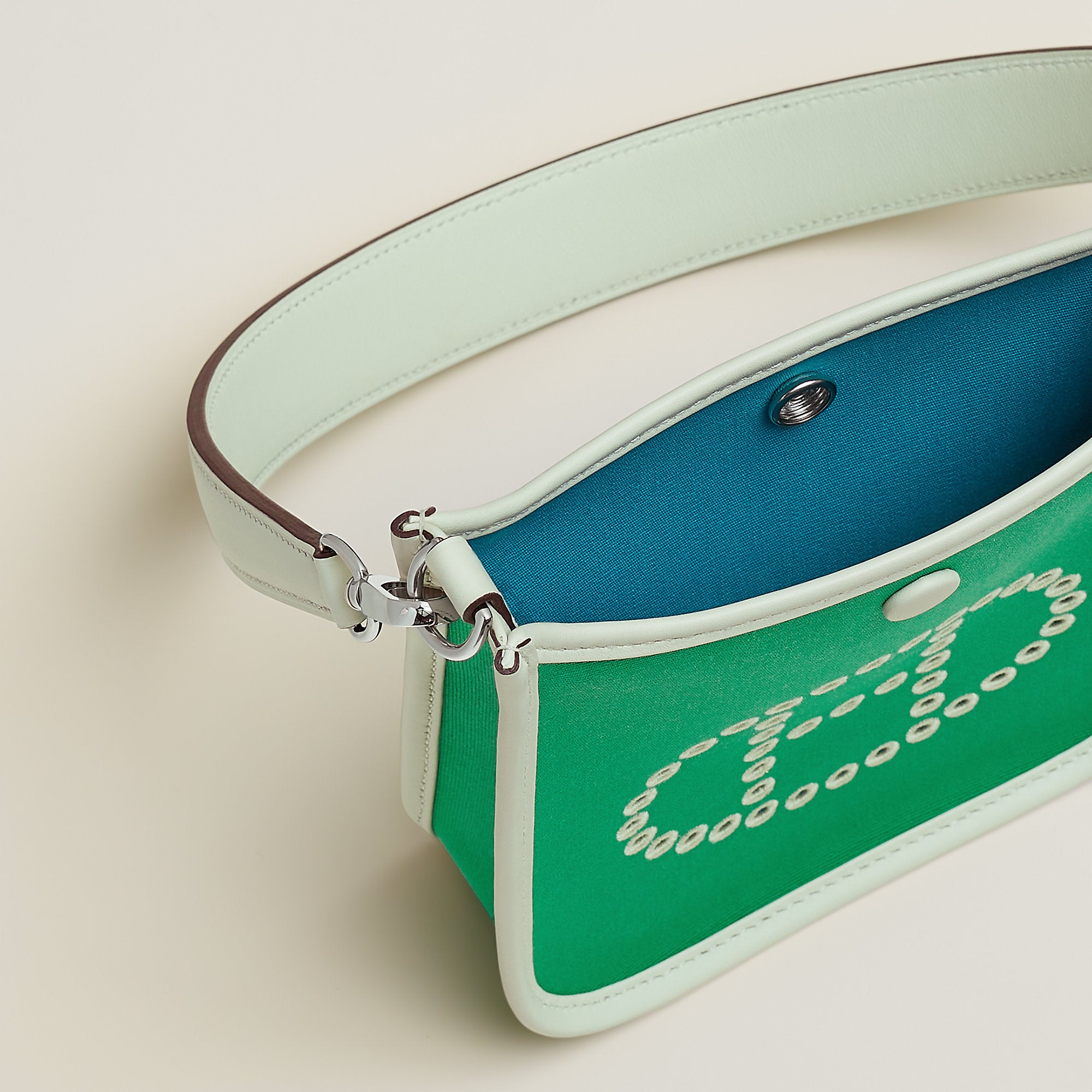Hermes Neo Evelyne 16 Bag Menthe
