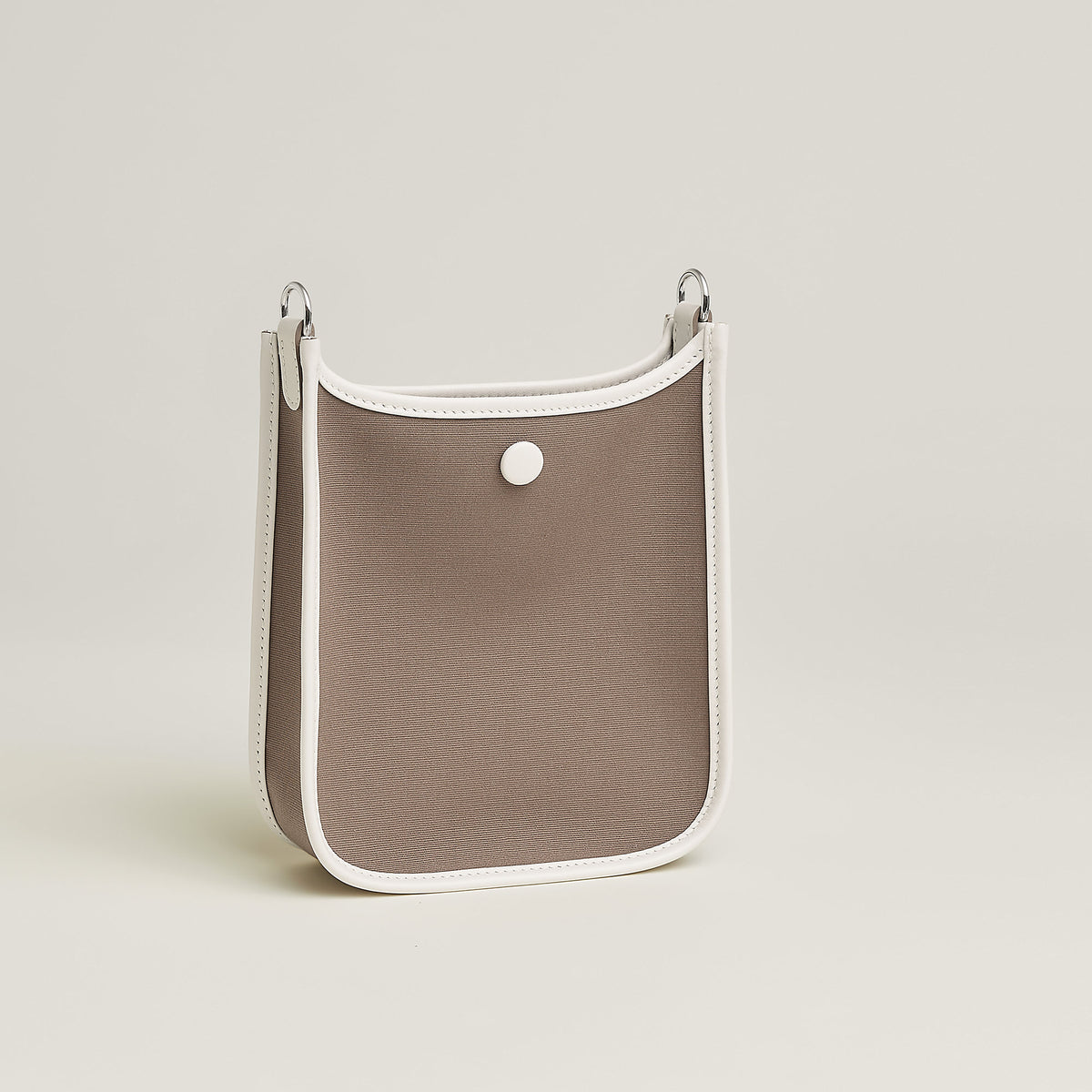 Hermes Neo Evelyne 16 Bag Toupe