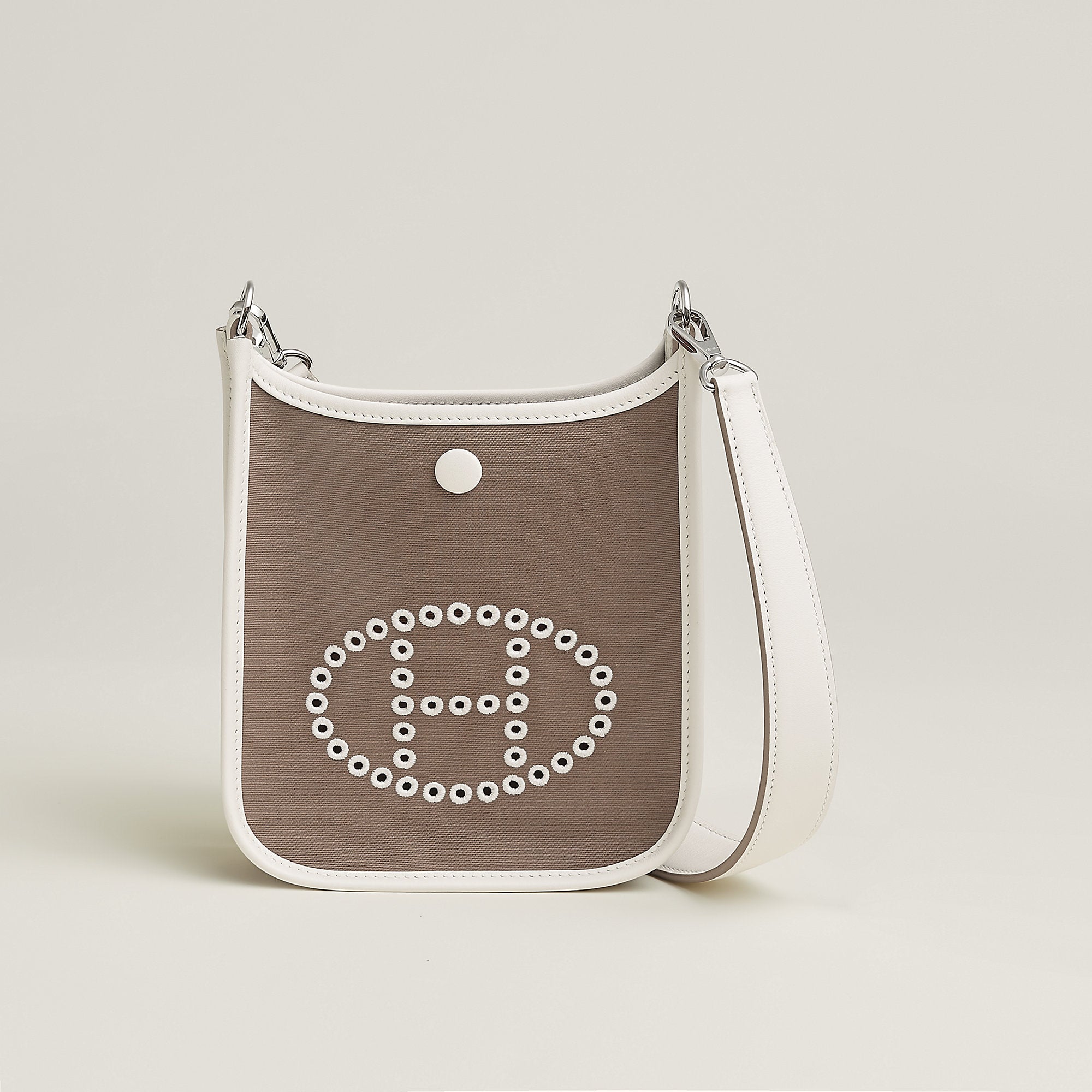 Hermes Neo Evelyne 16 Bag Toupe
