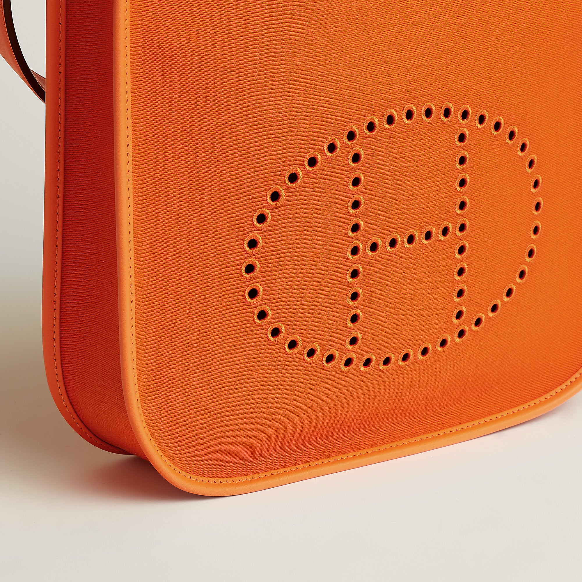 Hermes Neo Evelyne 29 Bag Feu