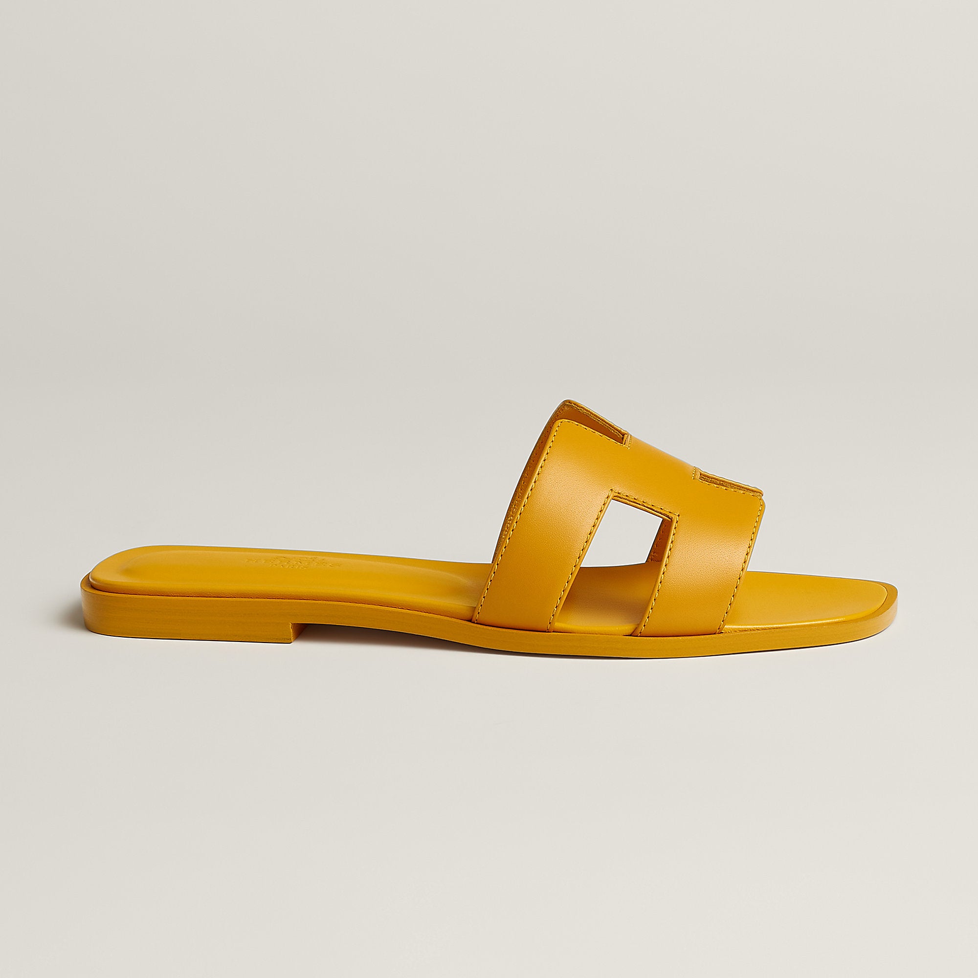Hermes Oran Sandal Jaune Topaze