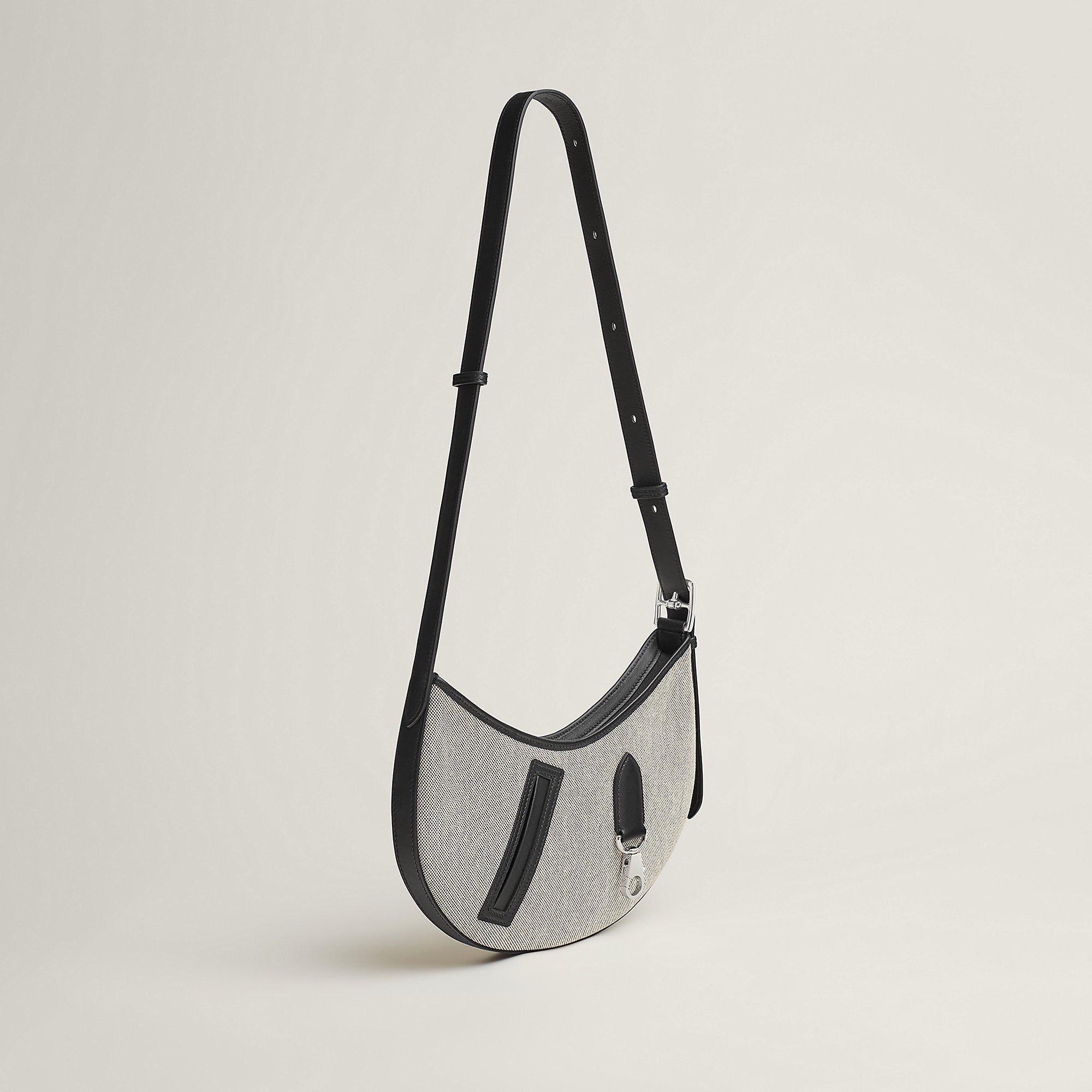 Hermes P'Tit Arcon Toile & Cuir Bag Cru Noir