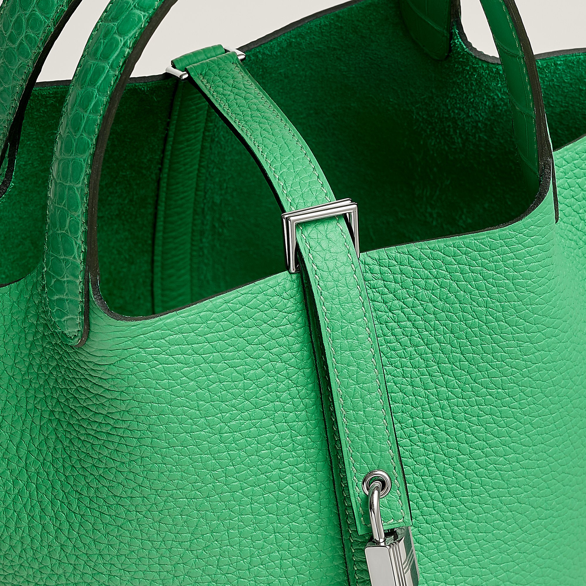 Hermes Picotin Lock 18 Bag Vert Comics