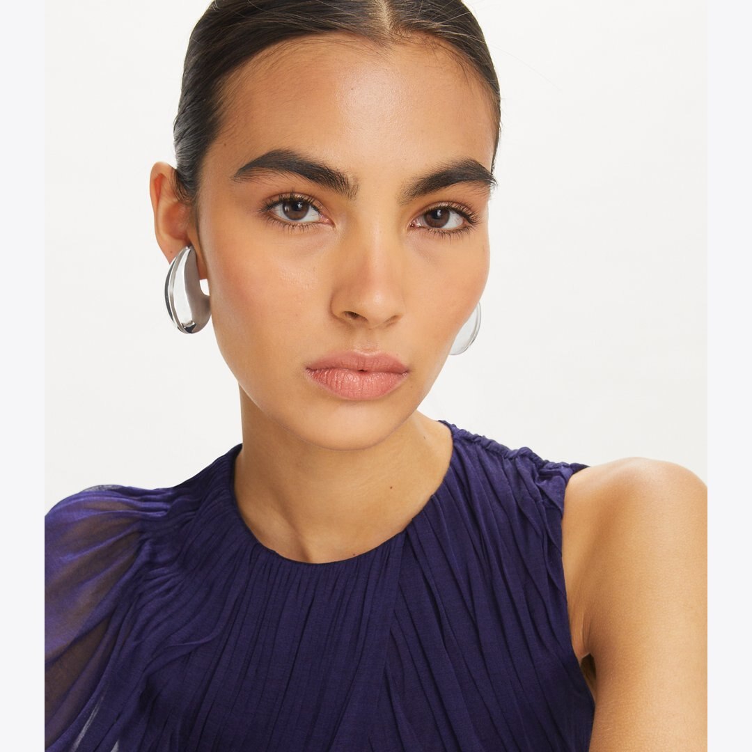 Tory Burch Pierced Earrings Light Silver