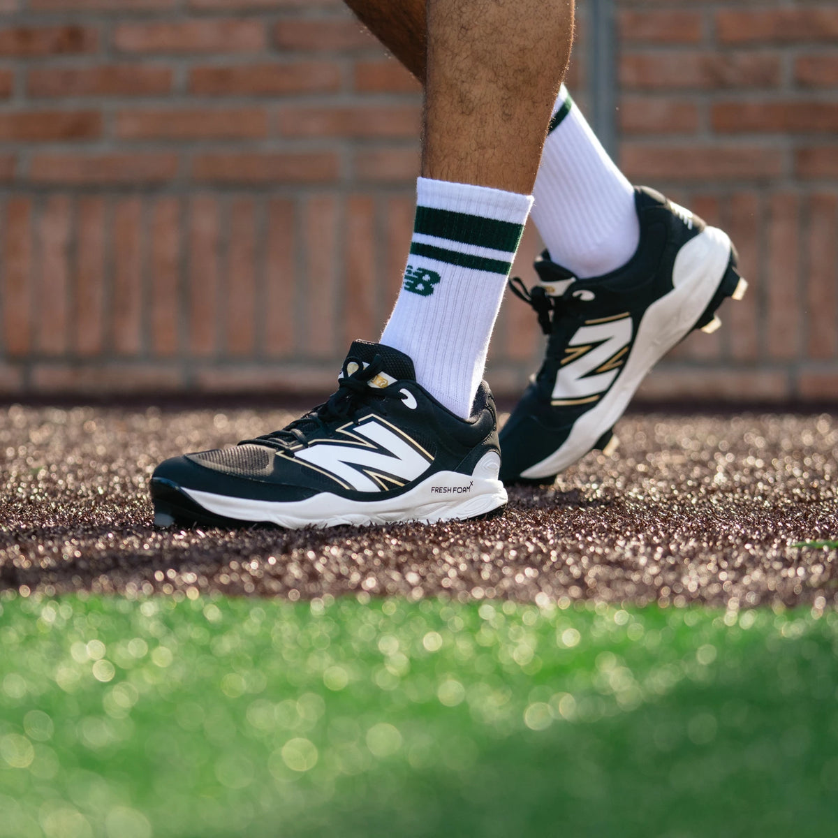 New Balance Fresh Foam 3000v7 Molded Black with White