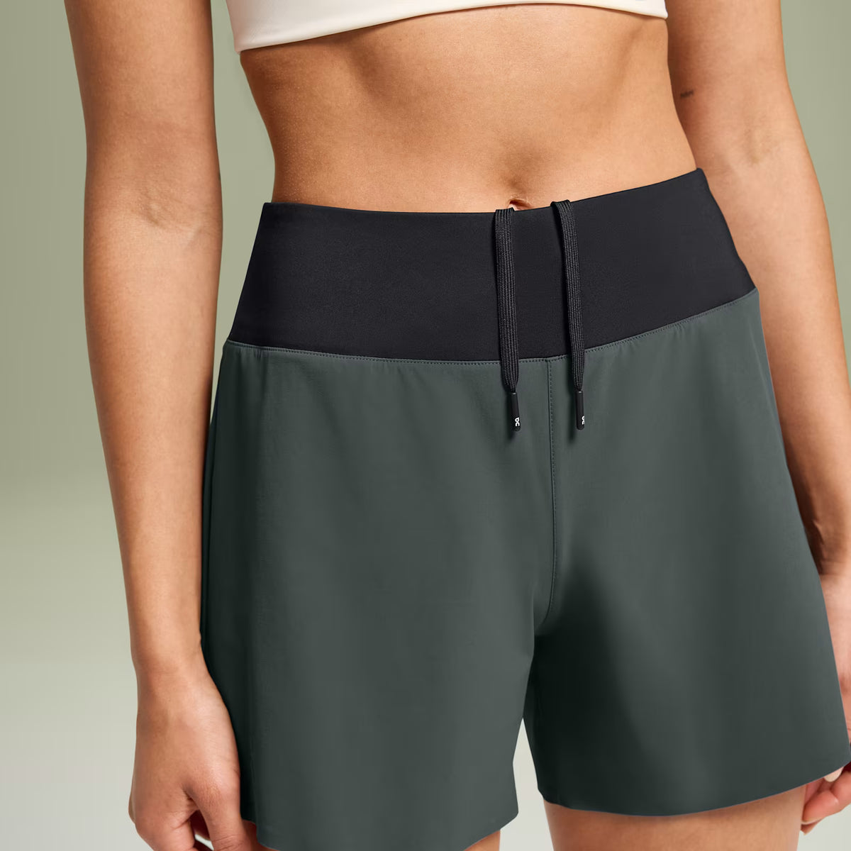 On 5" Running Shorts Lead | Black (Women'S)