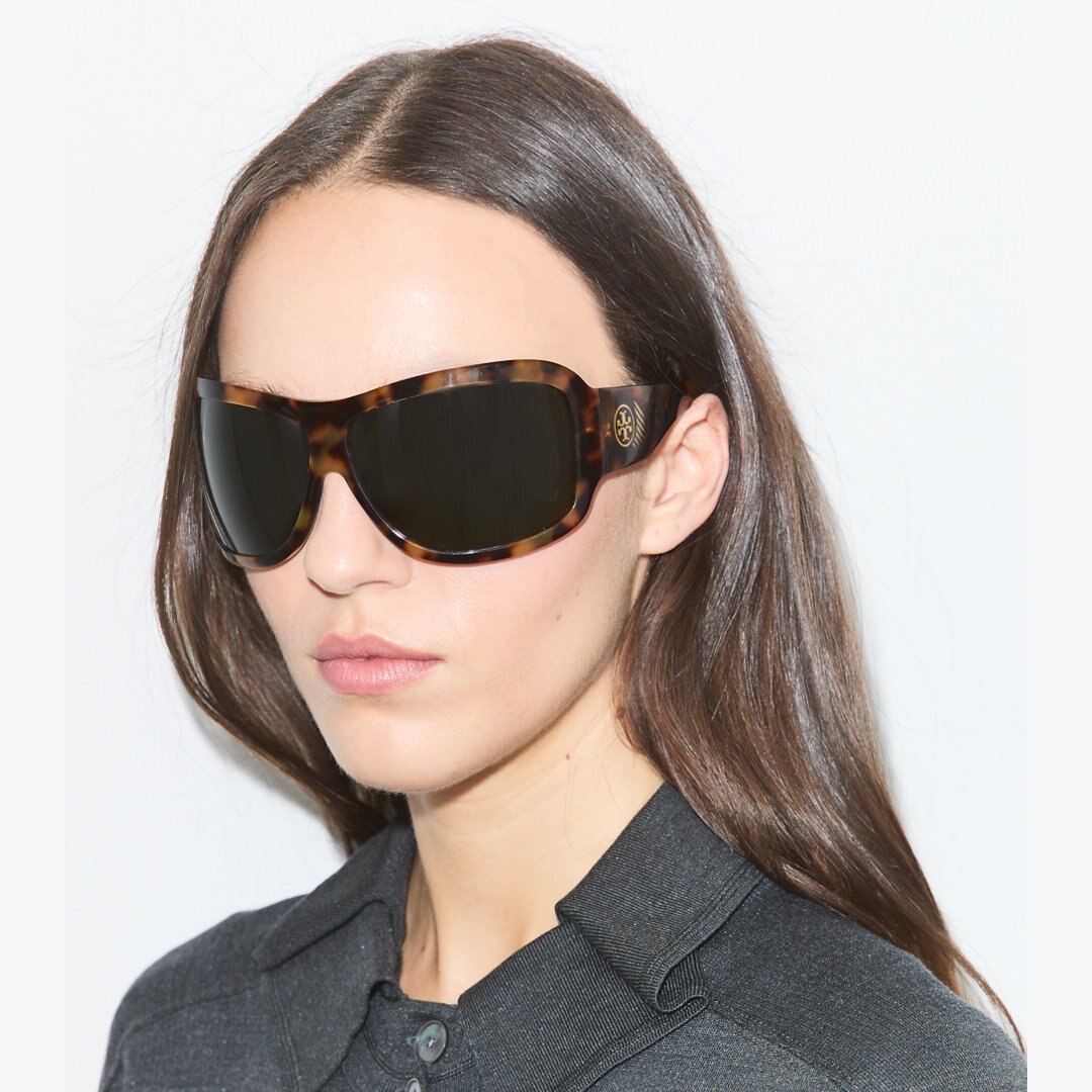 Tory Burch Runway Wrap Sunglasses BLACK/GREY