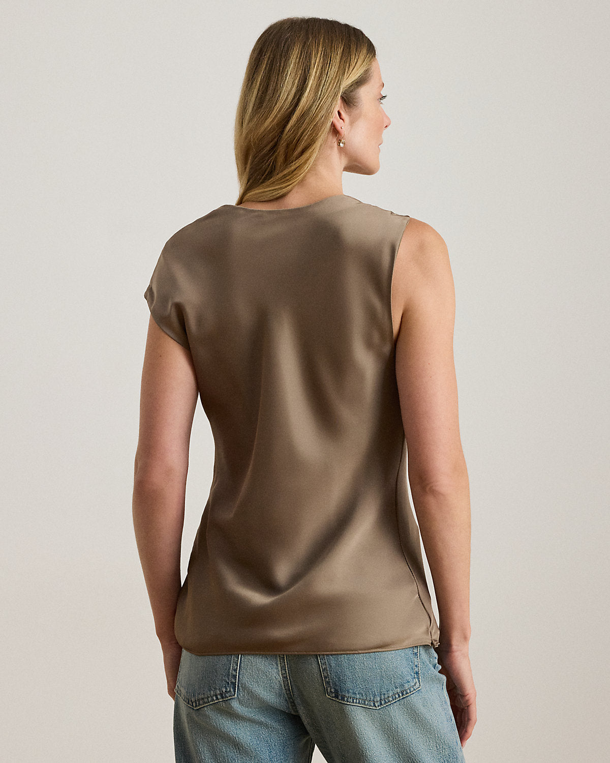 #color_taupe-brown
