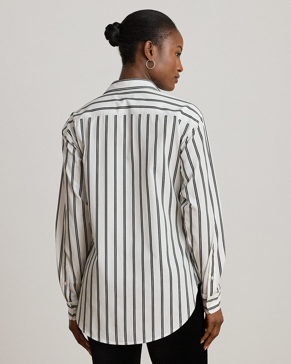 #color_white/black