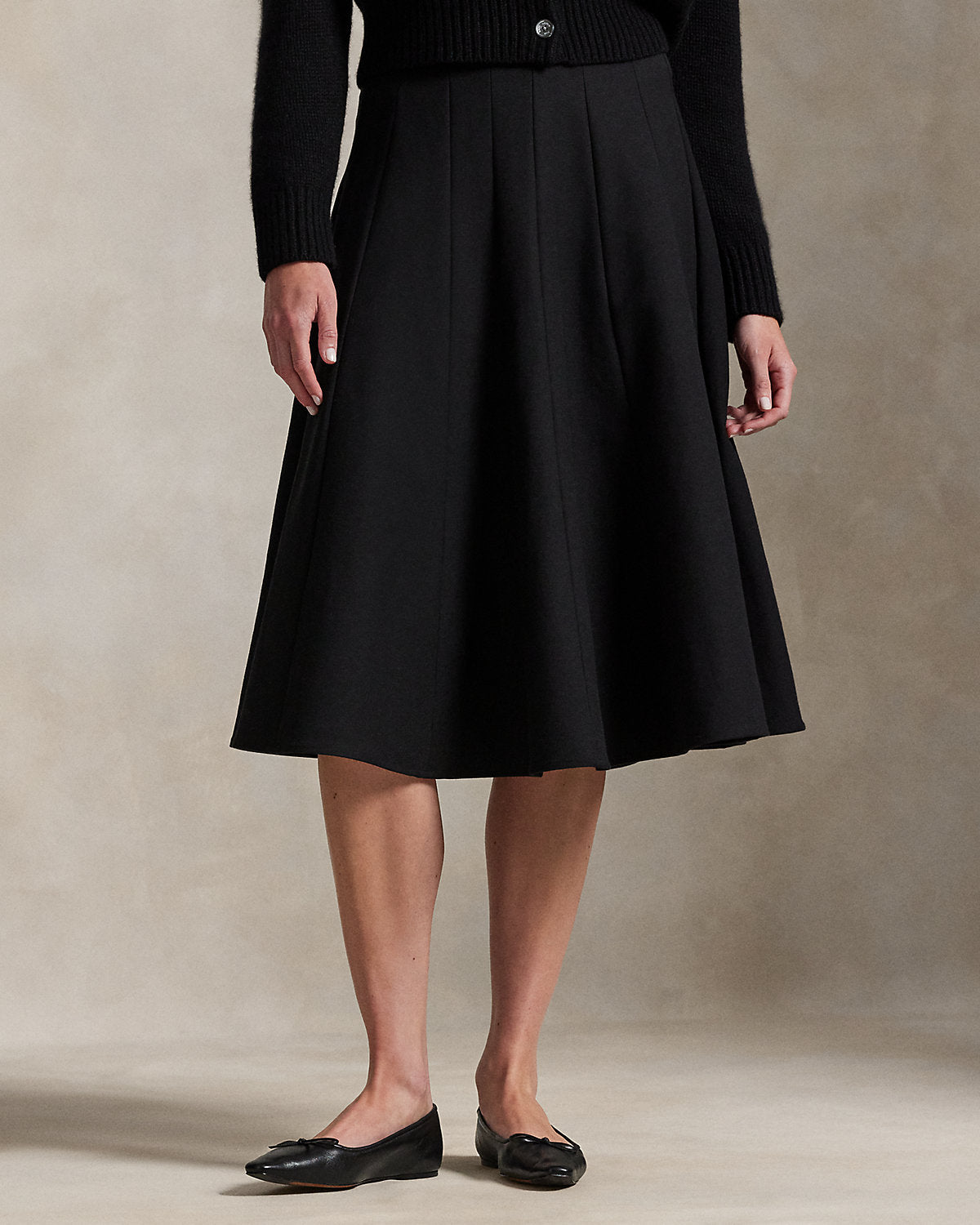 #color_polo-black