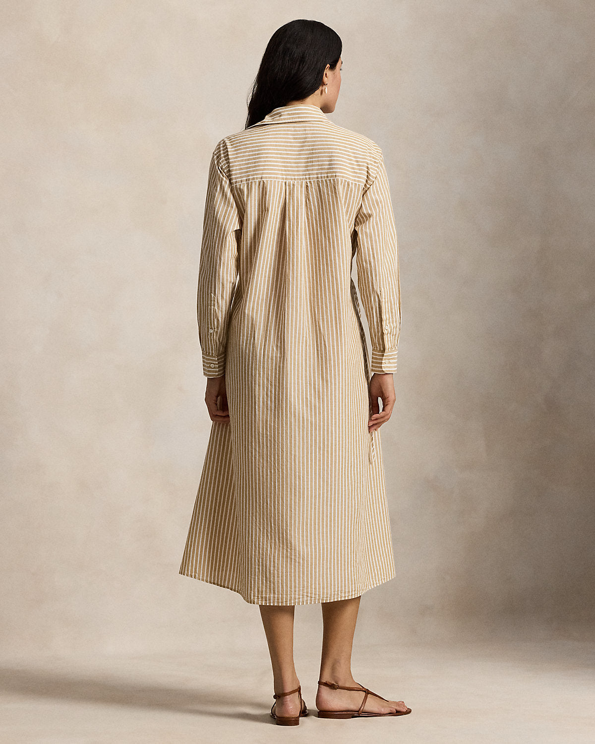 #color_classic-camel/white