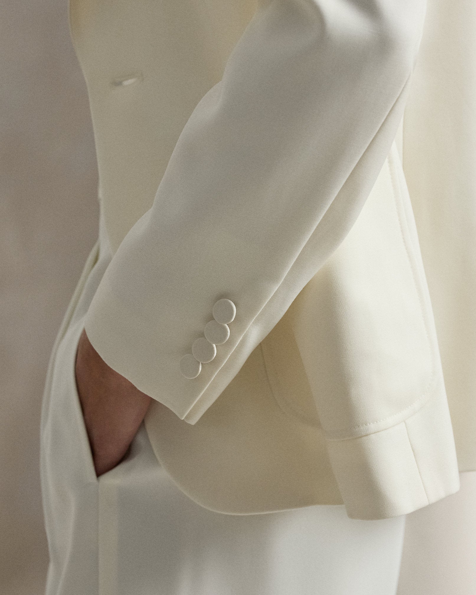 Ralph Lauren SingleBreasted SilkLapel Wool Blazer