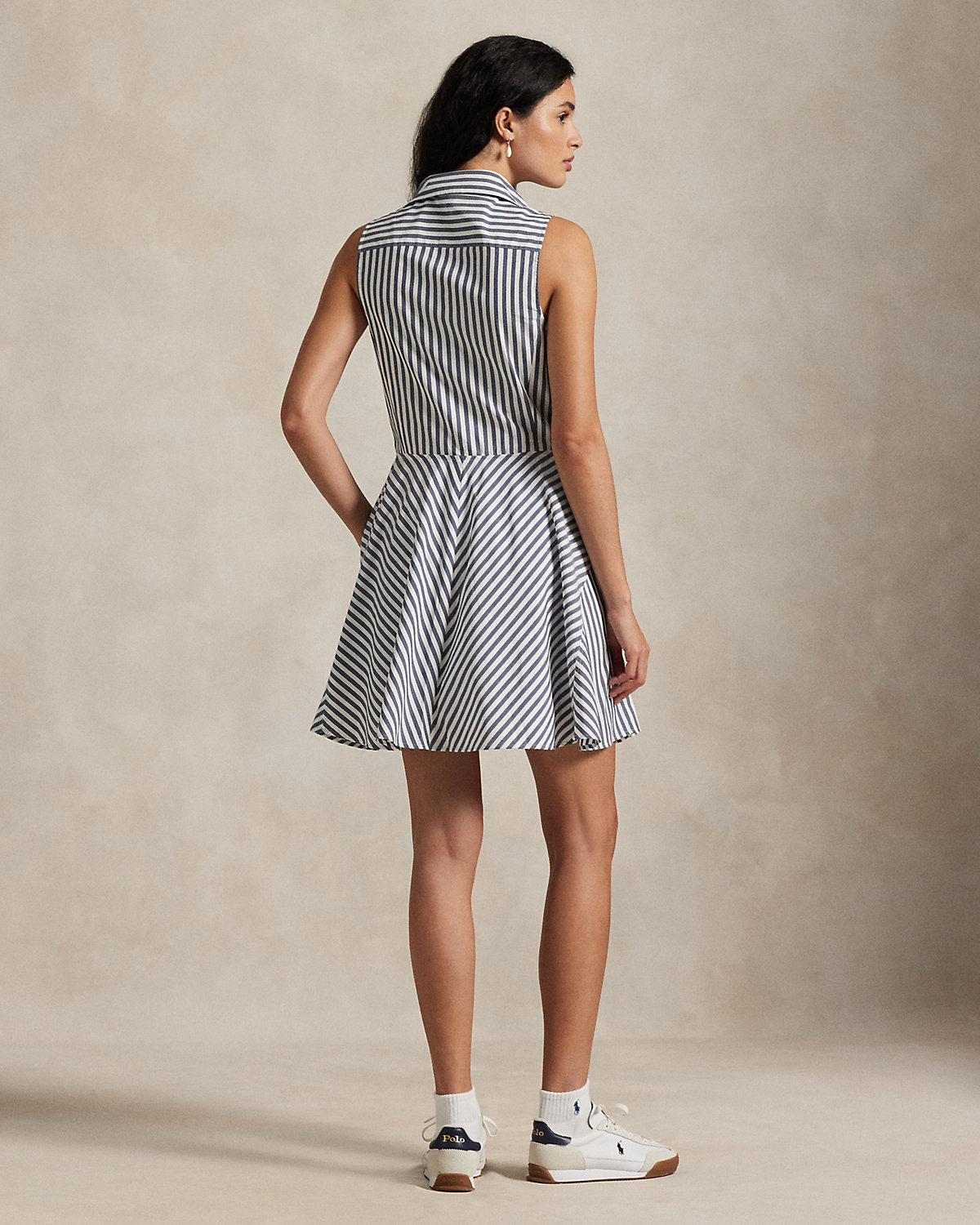 #color_grey-stripe