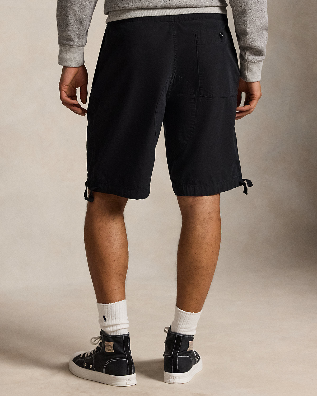 #color_polo-black