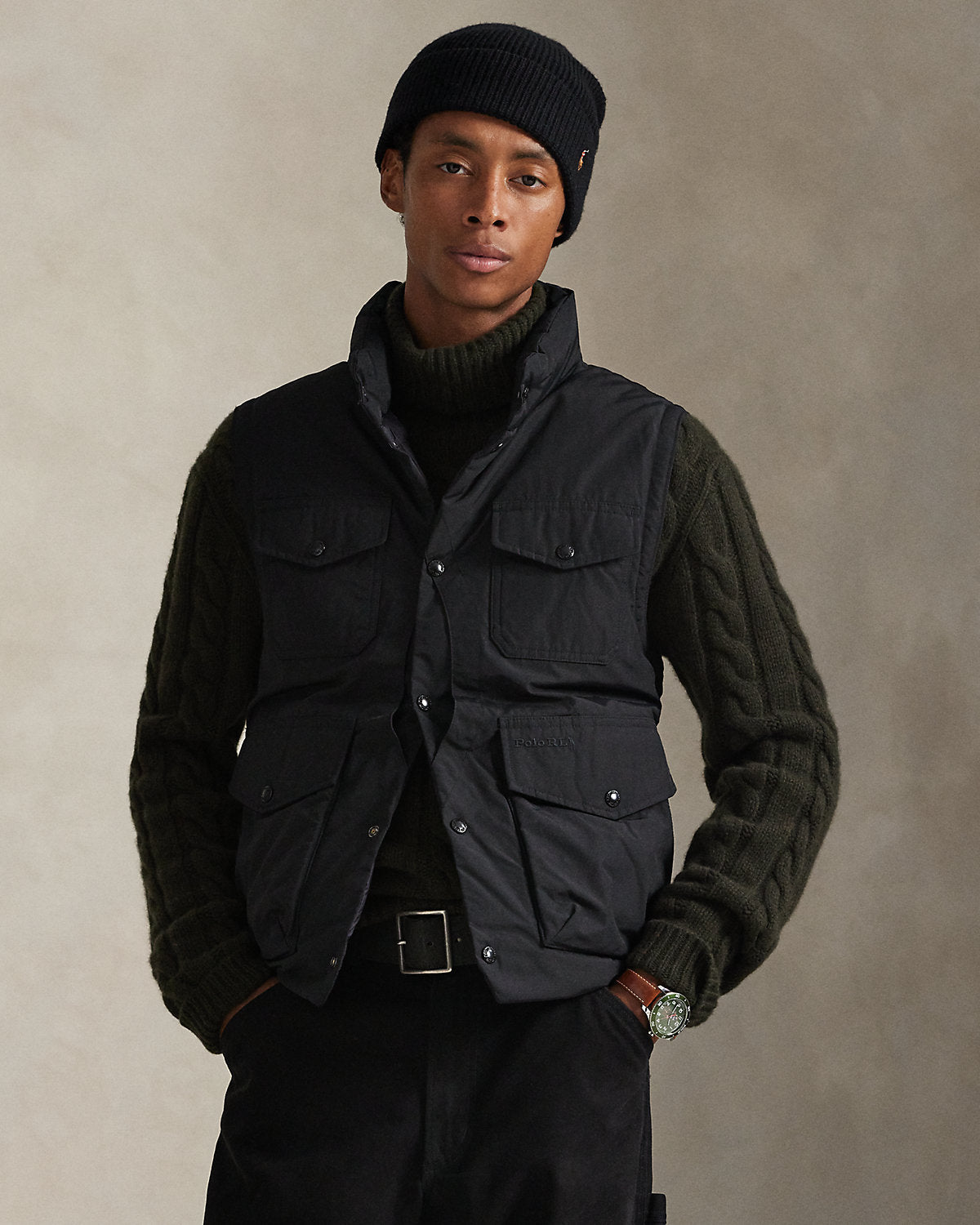 #color_polo-black