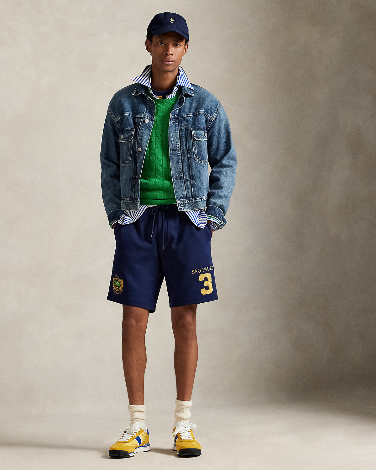 #color_refined-navy/gold-bugle