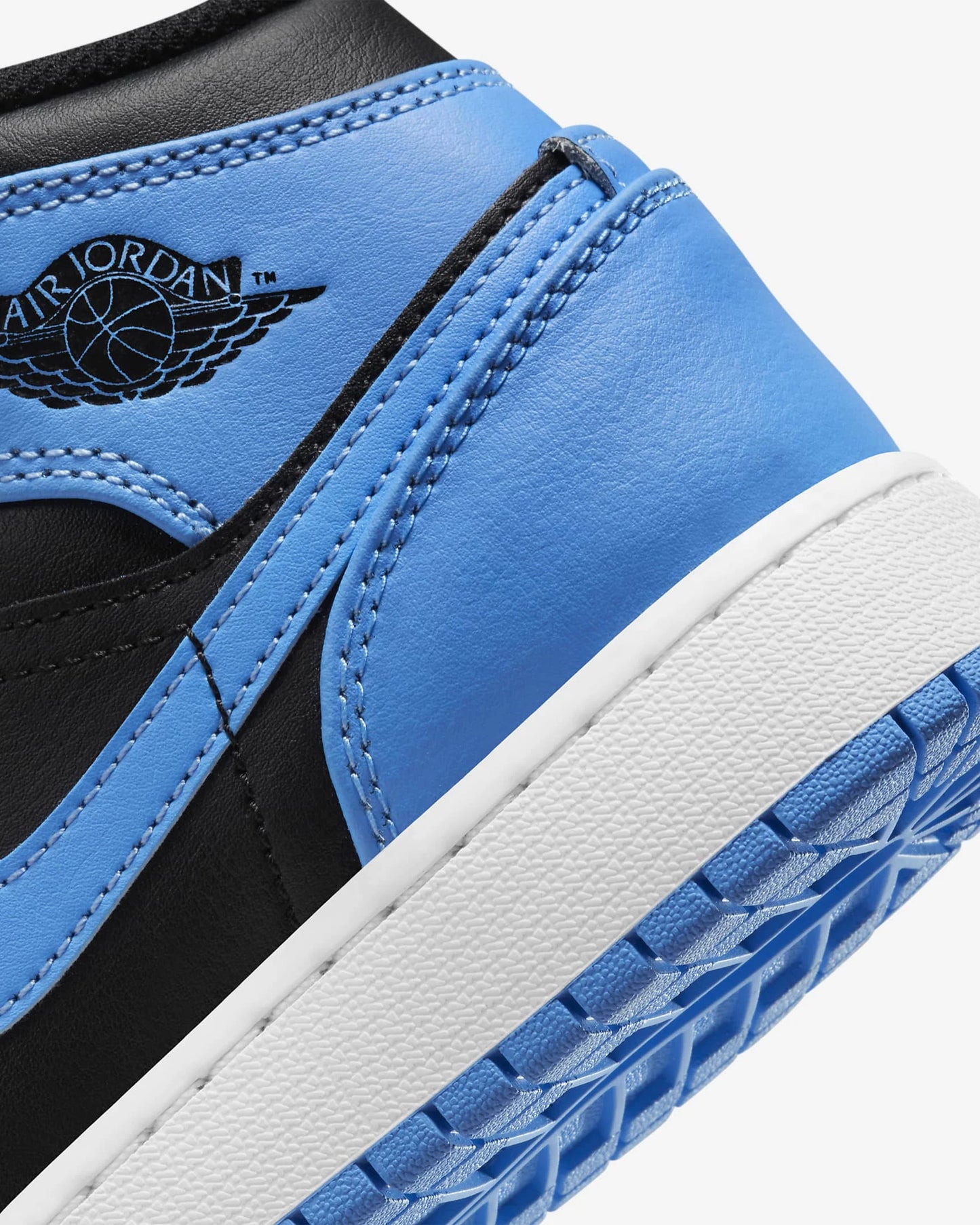 Air Jordan 1 Mid University Blue