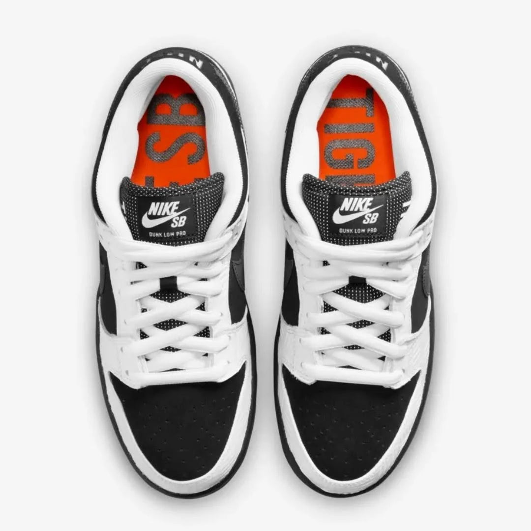 SB Dunk Low Tightbooth