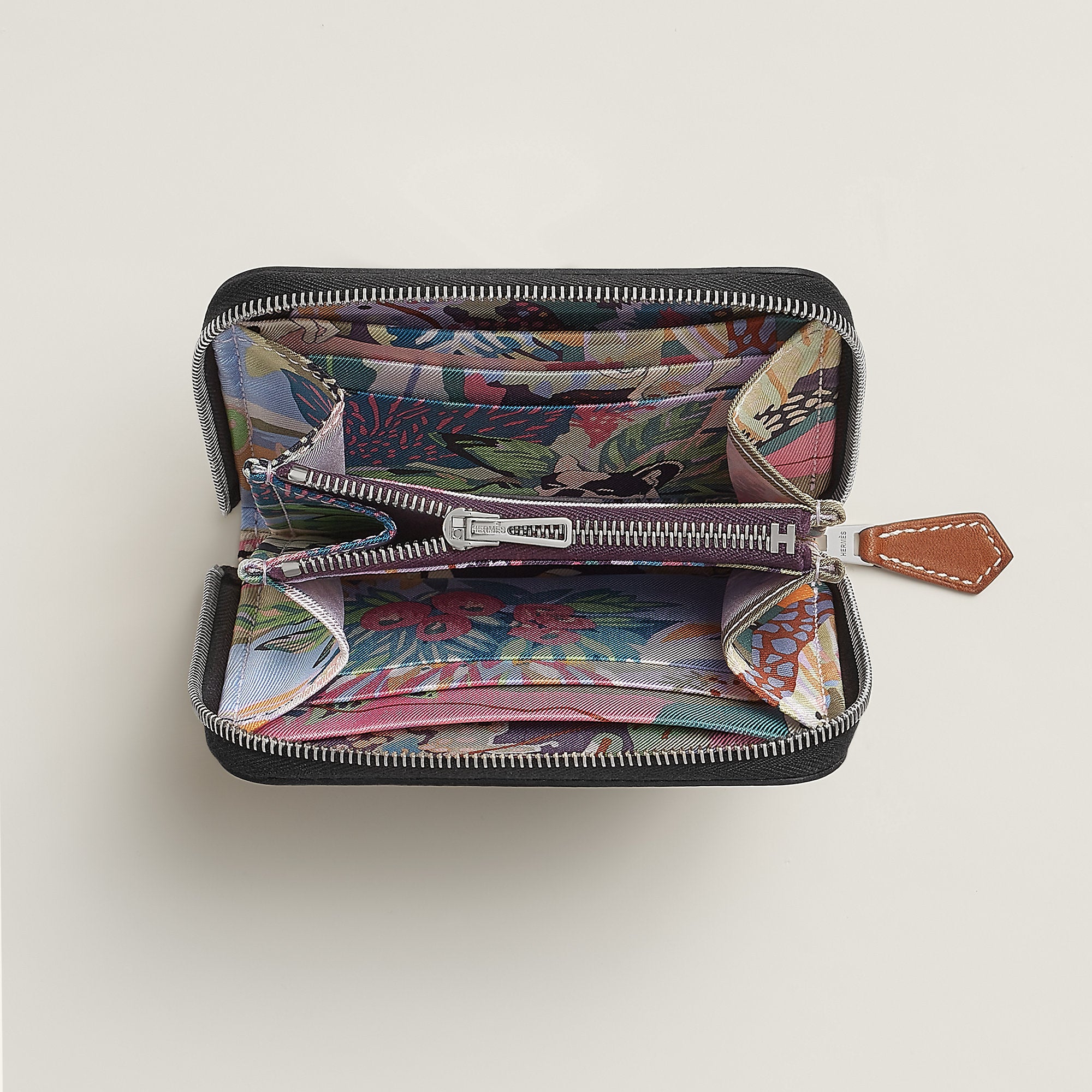 Hermes Silk'In Compact Wallet Noir