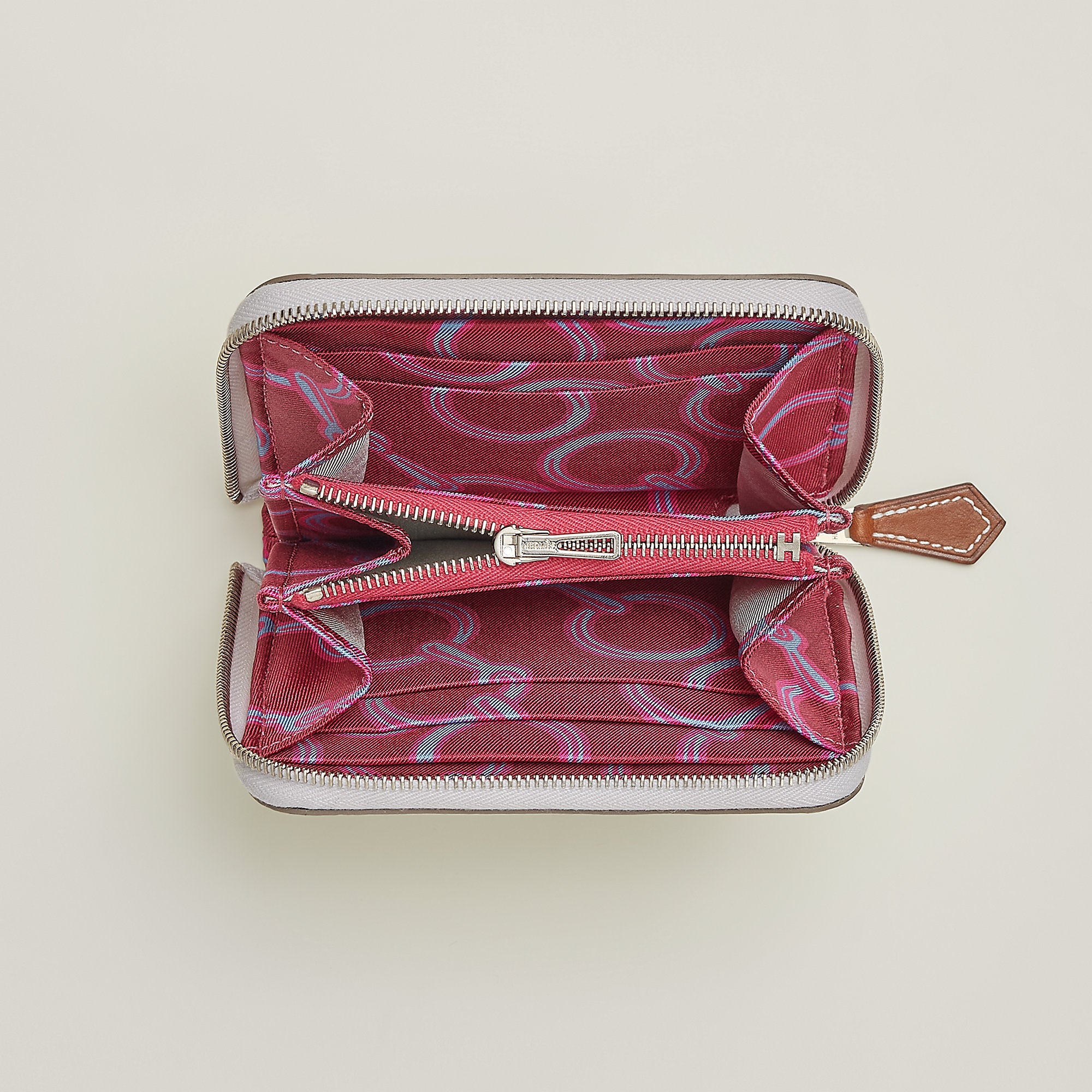 Hermes Silk'In Compact Wallet Gris Ple