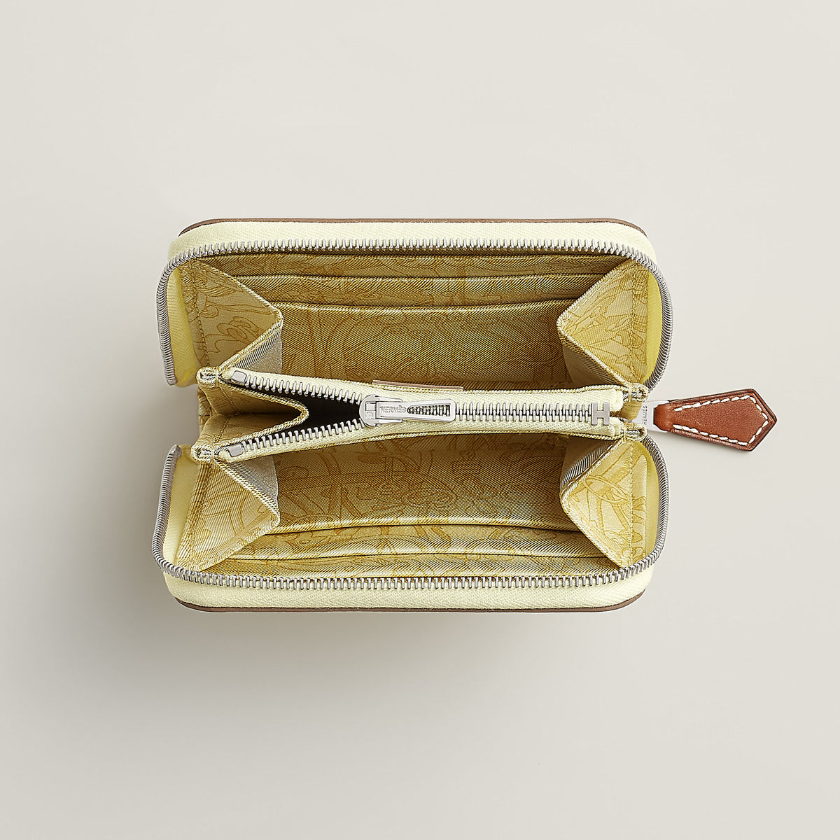 Hermes Silk'In Compact Wallet Jaune Milton