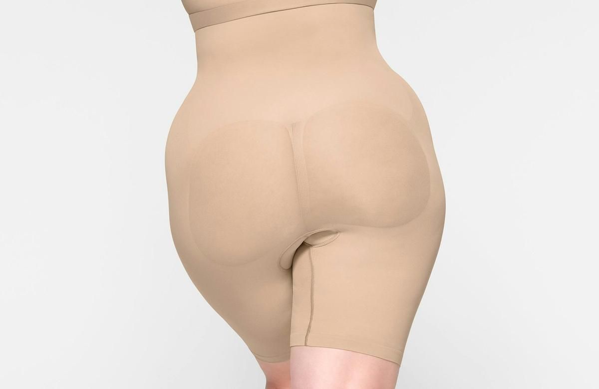 Skims Seamless Sculpt High-Waisted Above The Knee Short