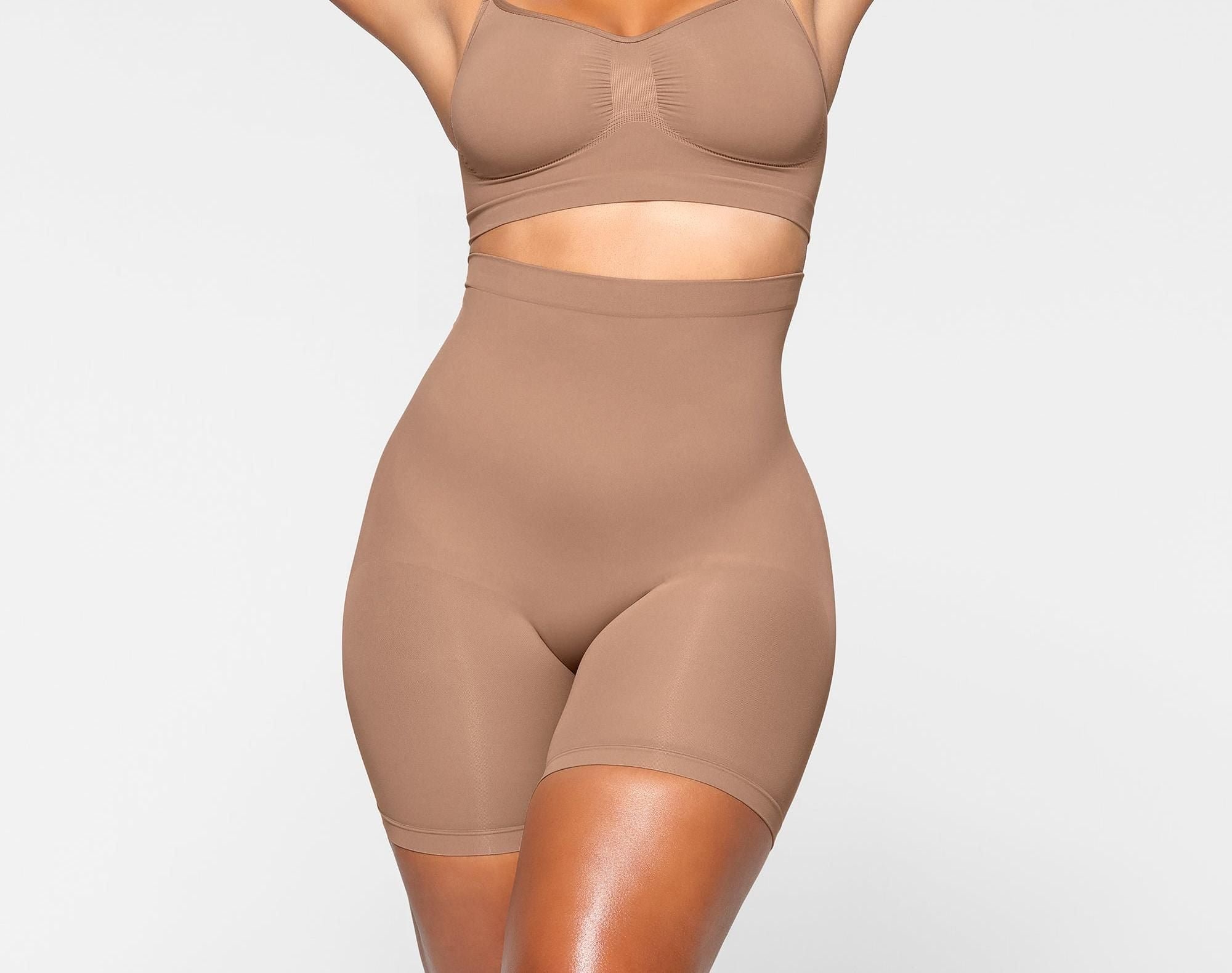 Skims Seamless Sculpt Mid Thigh Short Sienna